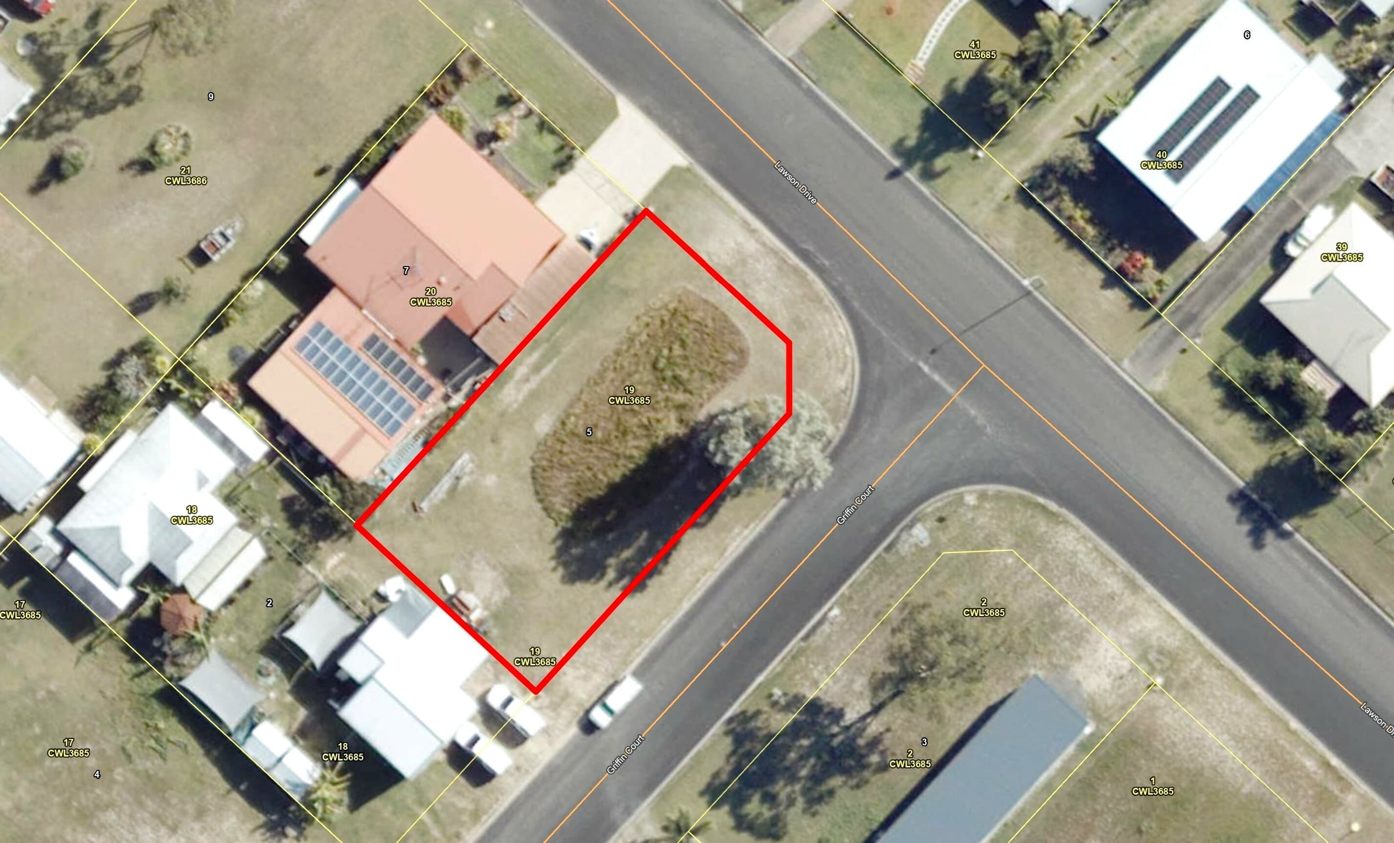 5 Lawson Dr, Cardwell QLD 4849, Cardwell - Thumbnail 2