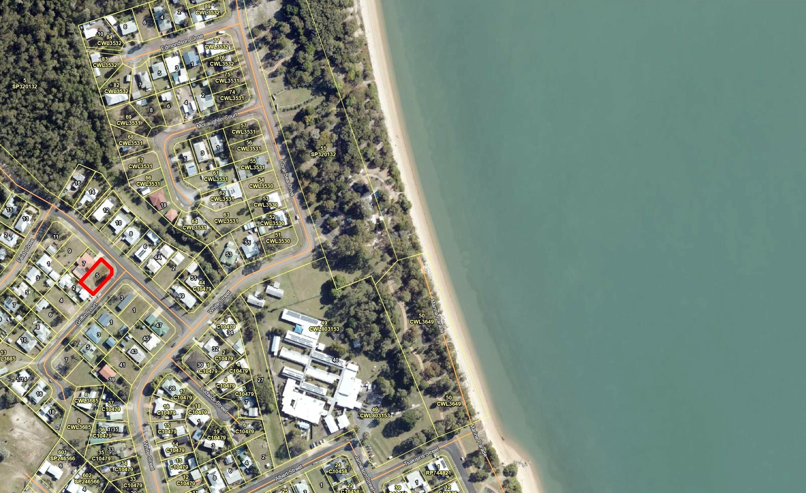 5 Lawson Dr, Cardwell QLD 4849, Cardwell - Thumbnail 3