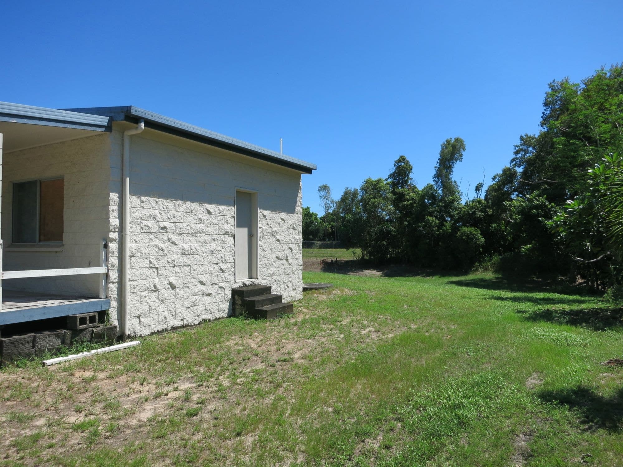 10 Roma Street, Cardwell QLD 4849, Cardwell - Thumbnail 7