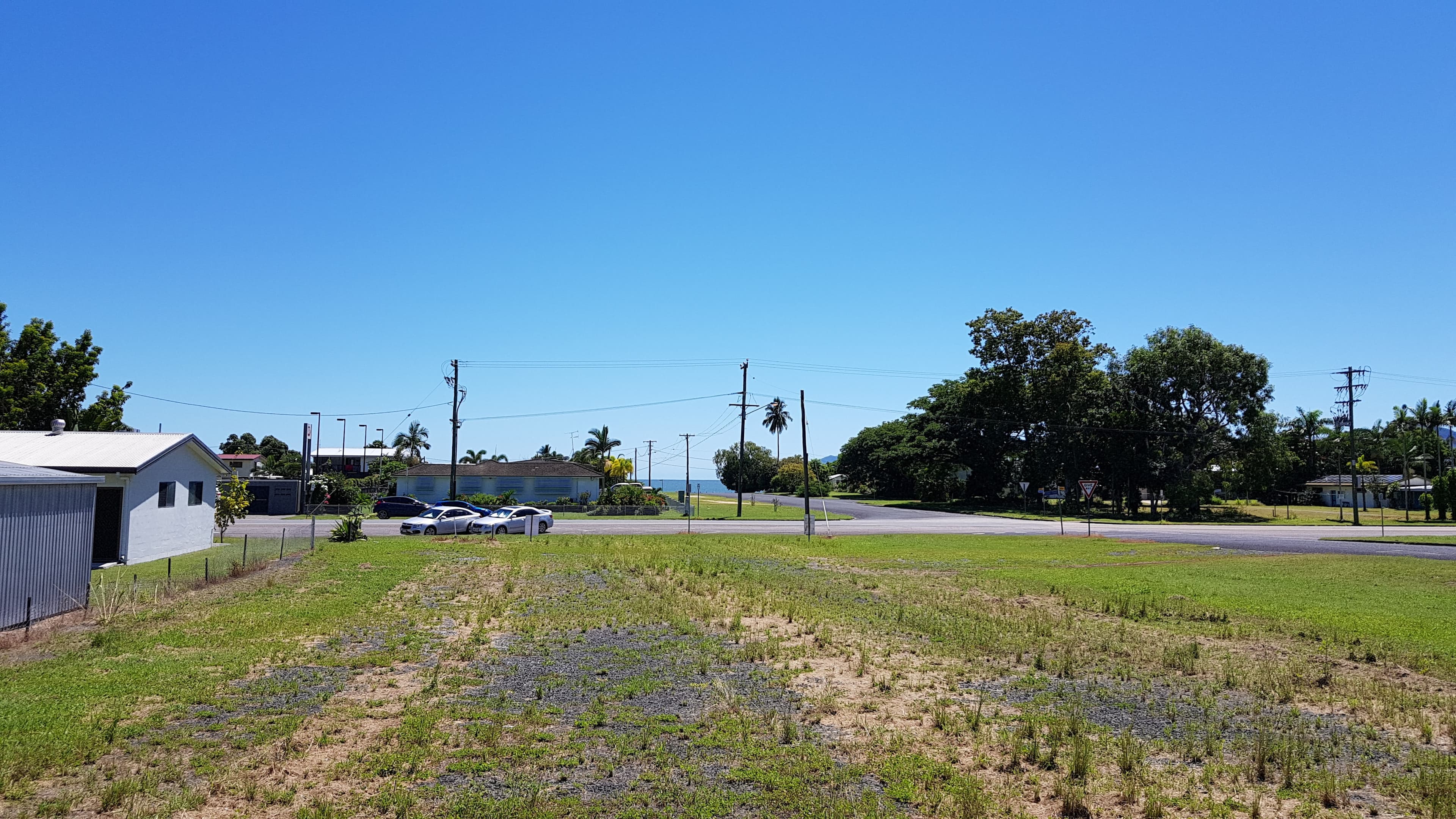 203 Victoria St, Cardwell QLD 4849, Cardwell - Thumbnail 3