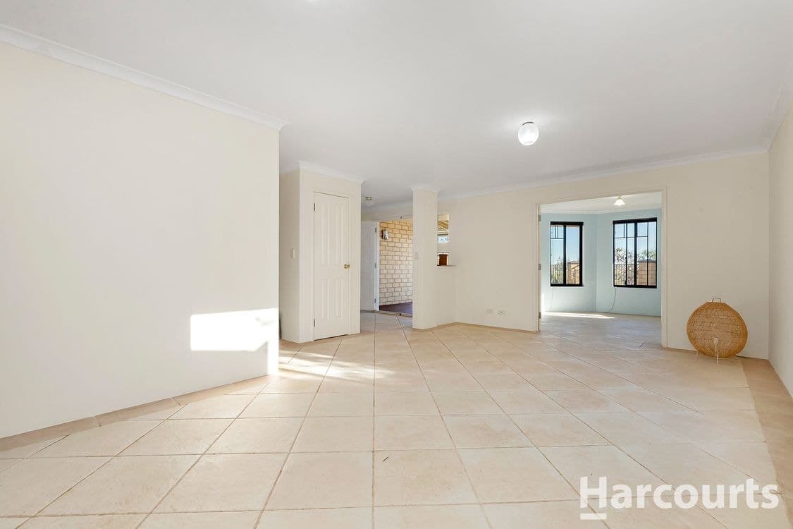 84B Janis Street, HALLS HEAD, WA 6210, Halls Head - Thumbnail 5