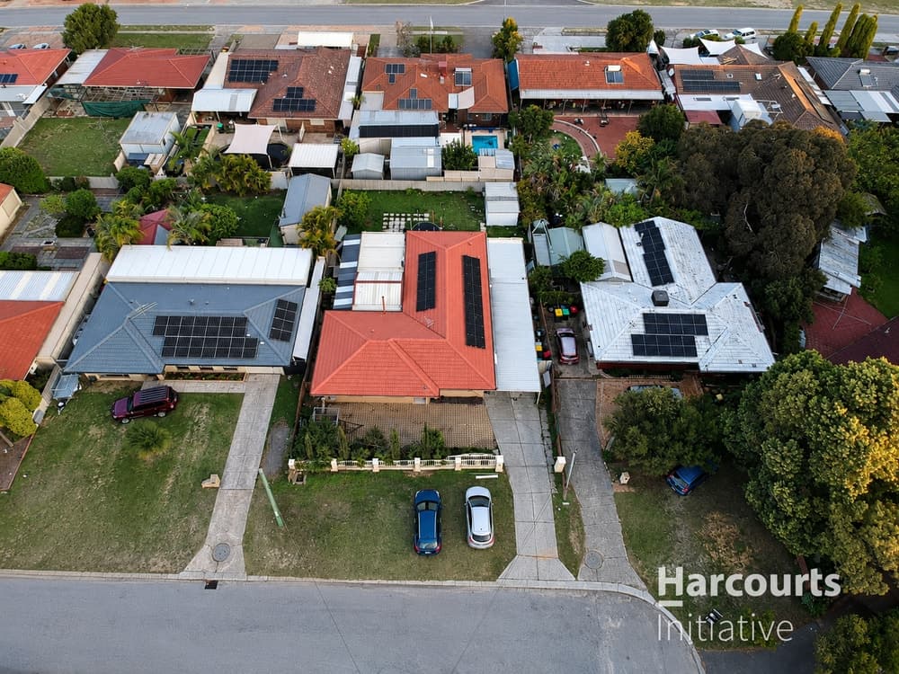 61 Hurlston Way, KOONDOOLA, WA 6064, Koondoola - Thumbnail 2