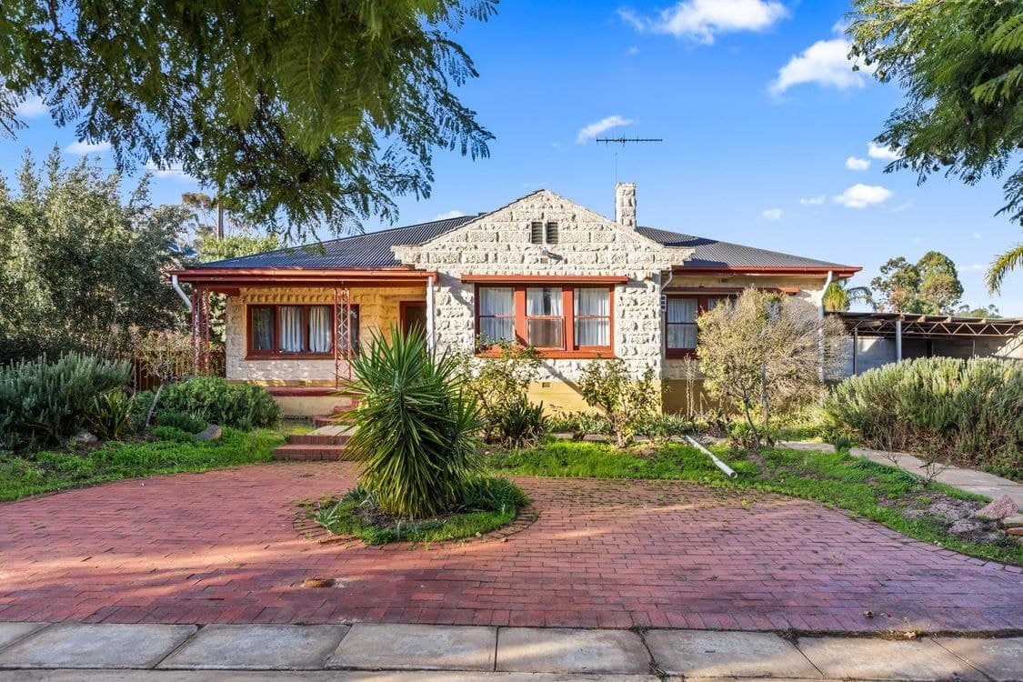 16 Gilbert Street, HAMLEY BRIDGE, SA 5401, Hamley Bridge - Image 1