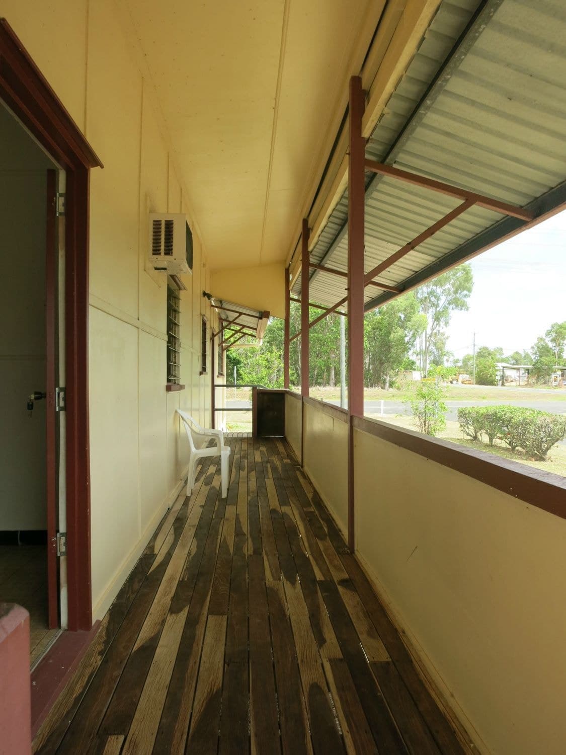 113 Roma Street, Cardwell QLD 4849, Cardwell - Thumbnail 3