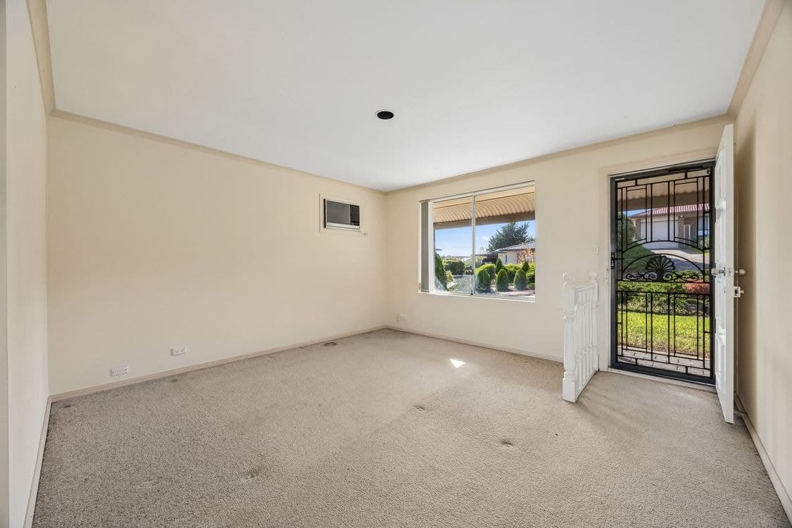 7 Elmeade Drive, HALLETT COVE, SA 5158, Hallett Cove - Thumbnail 3