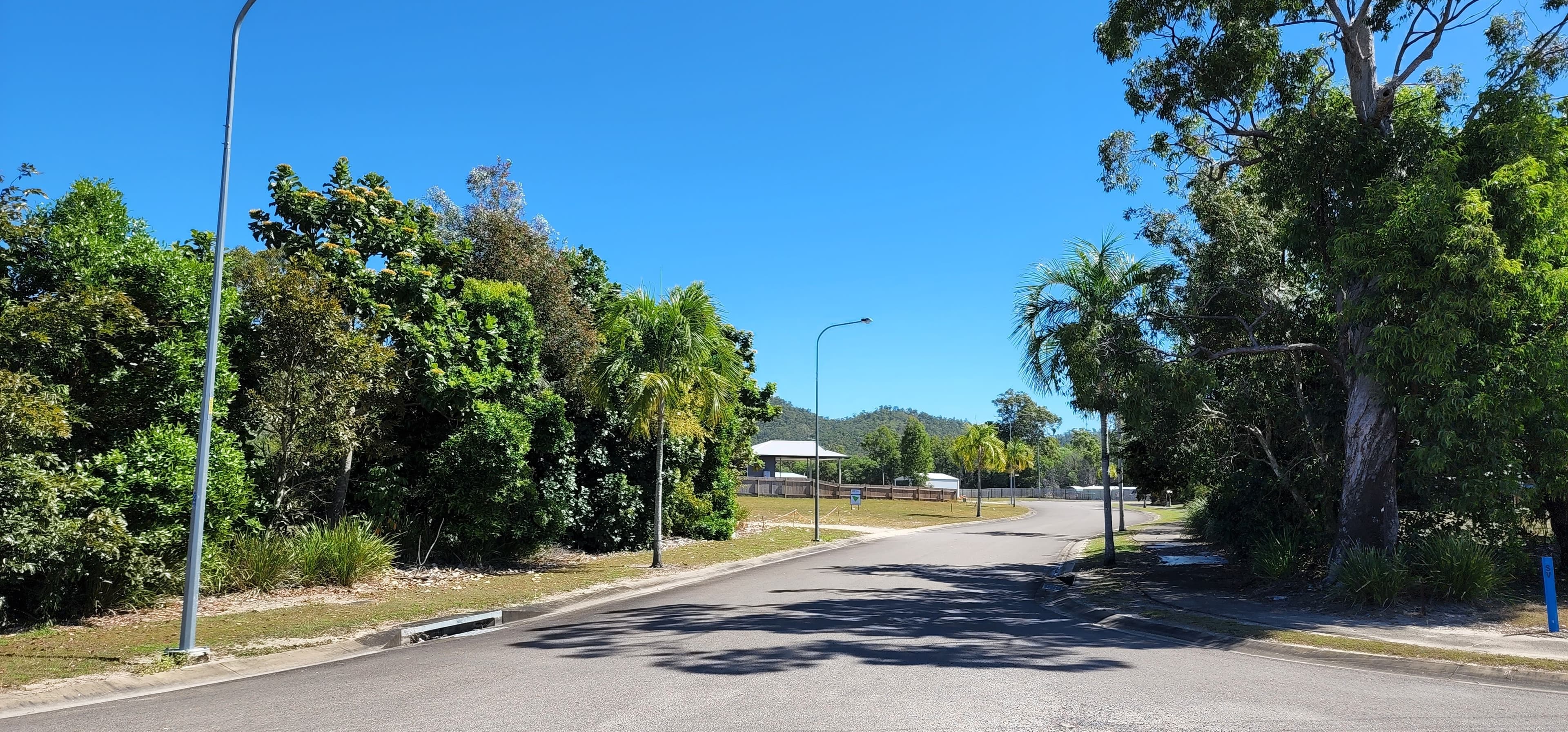 2 Phillips St, Cardwell QLD 4849, Cardwell - Thumbnail 2