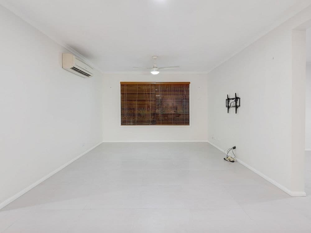 40 Hunter Circuit, Petrie, QLD 4502, Petrie - Thumbnail 5