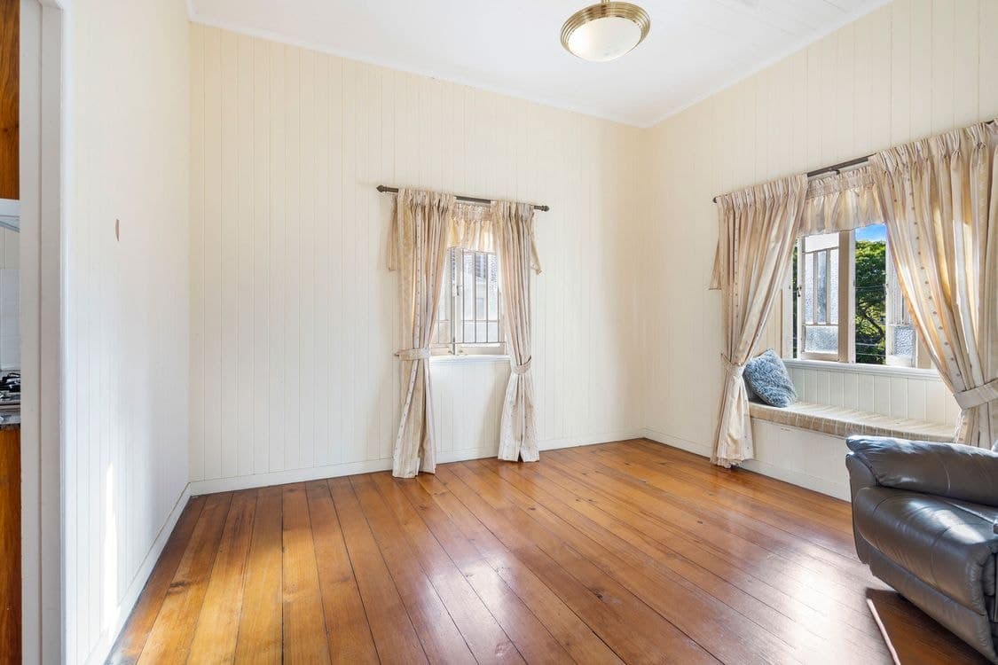 7 Hipwood Avenue, COORPAROO, QLD 4151, Coorparoo - Thumbnail 5