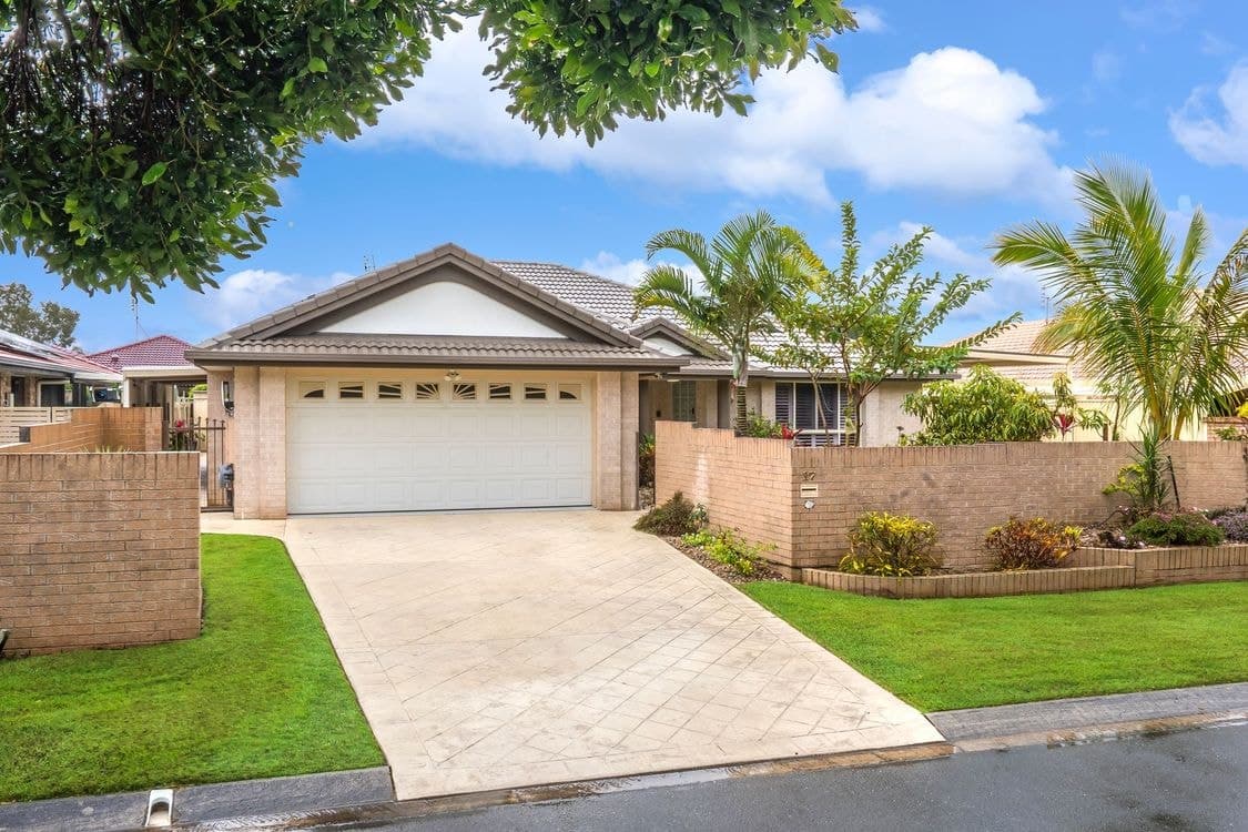 17 Bongaree Drive, PELICAN WATERS, QLD 4551, Pelican Waters - Thumbnail 2