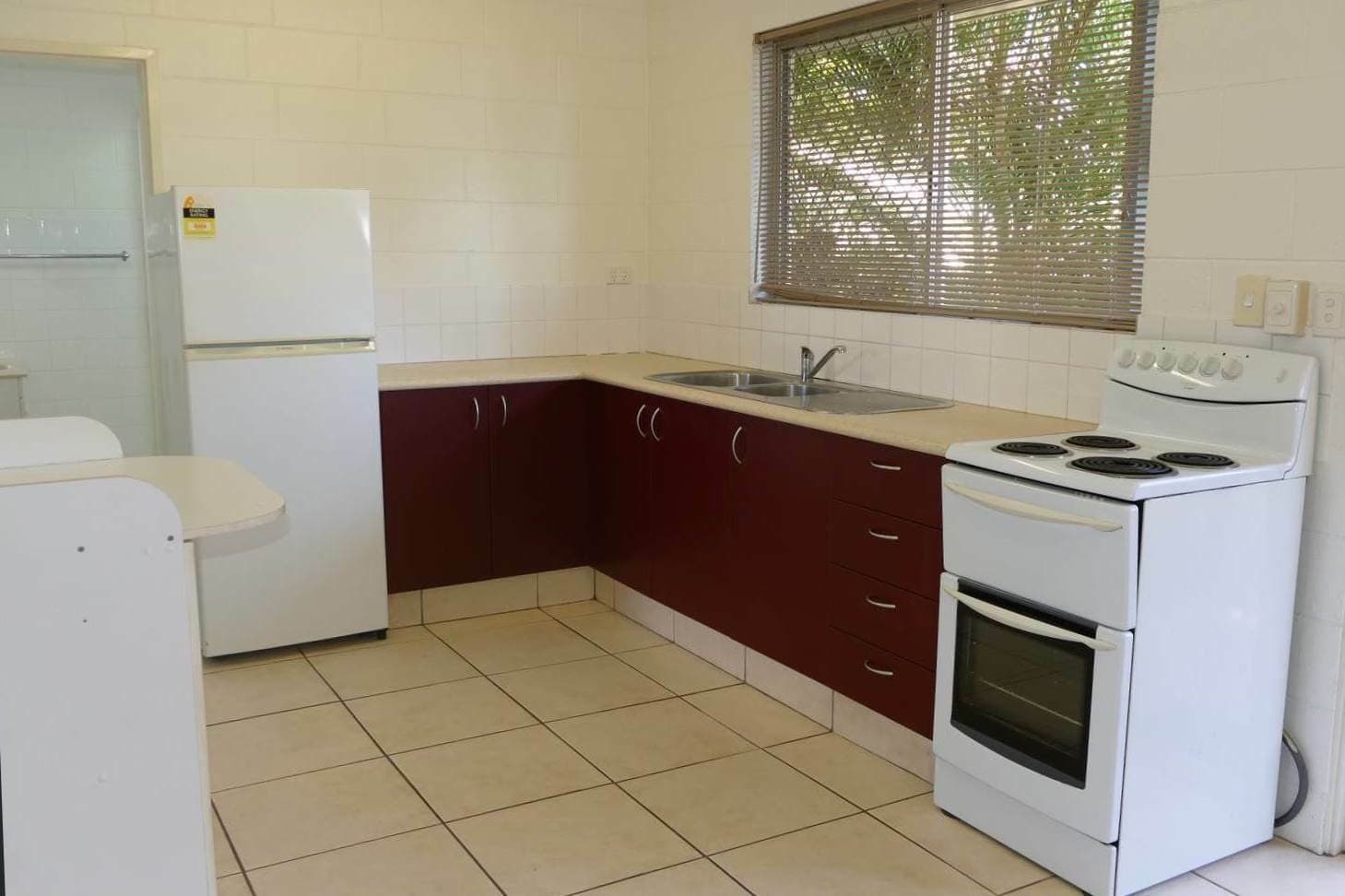 Unit 2, 25 Victoria St, Cardwell QLD 4849, Cardwell - Thumbnail 8