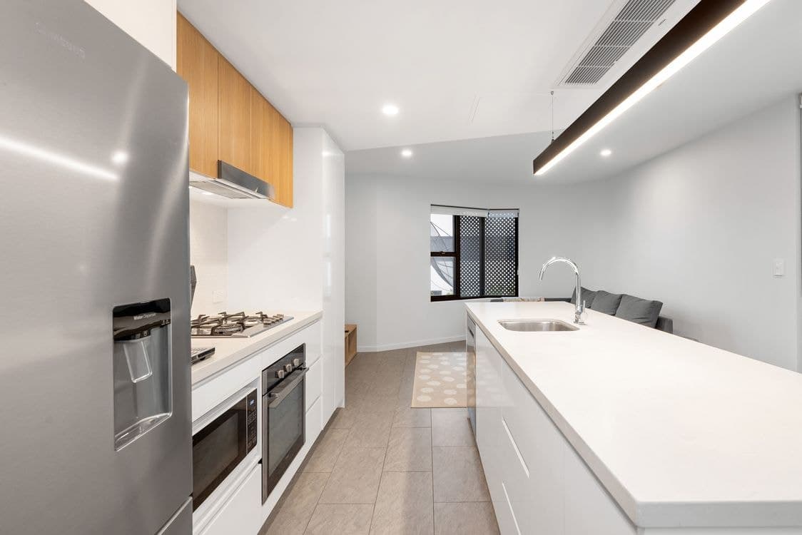 1303/28 Lower Clifton Terrace, RED HILL, QLD 4059, Red Hill - Thumbnail 2