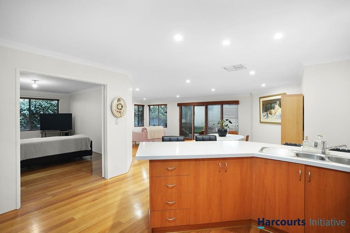 2A Chesterton Road, BASSENDEAN, WA 6054, Bassendean - Thumbnail 8