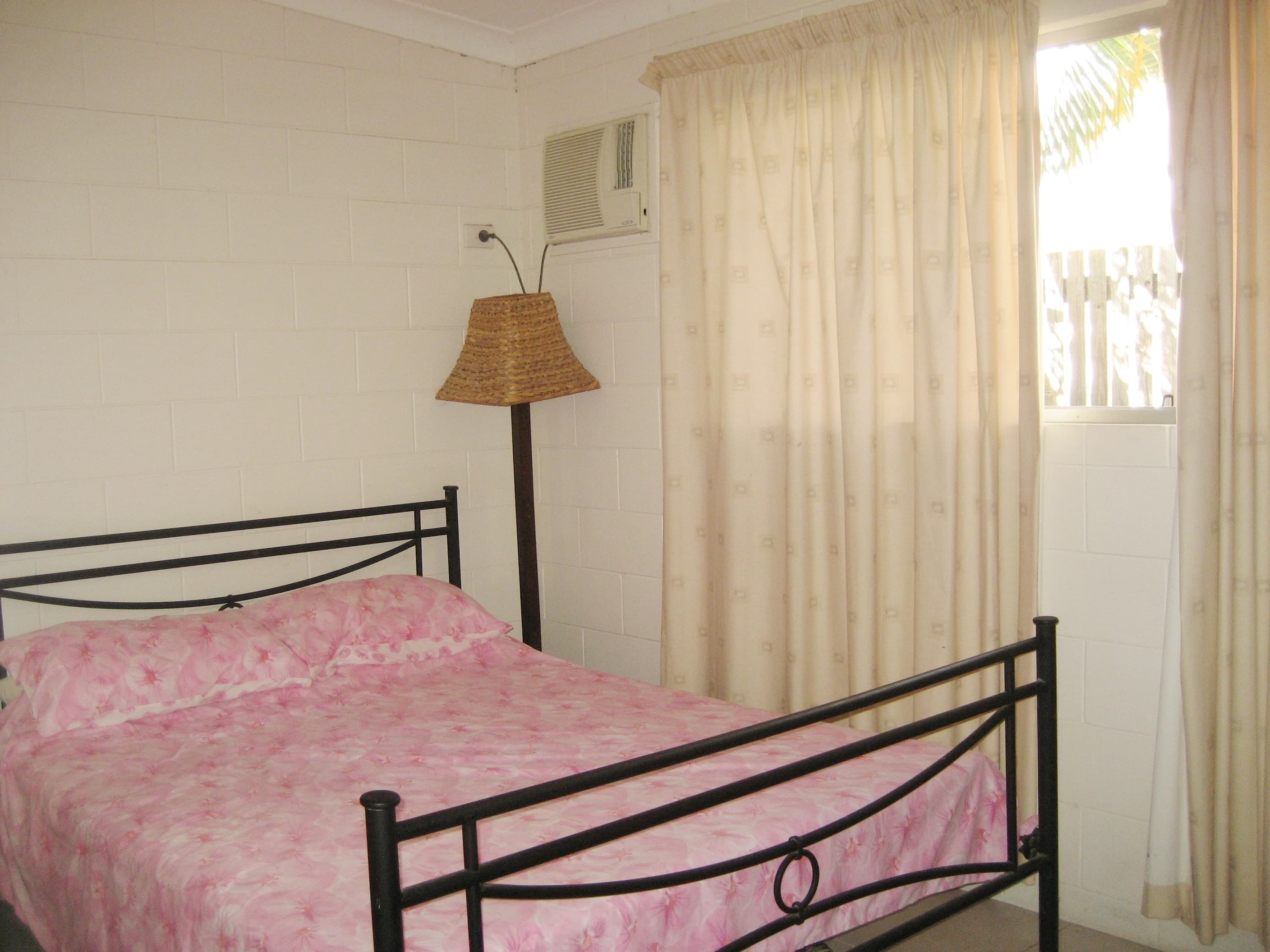 Unit 4, 13 Toohey St, Cardwell QLD 4849, Cardwell - Thumbnail 5