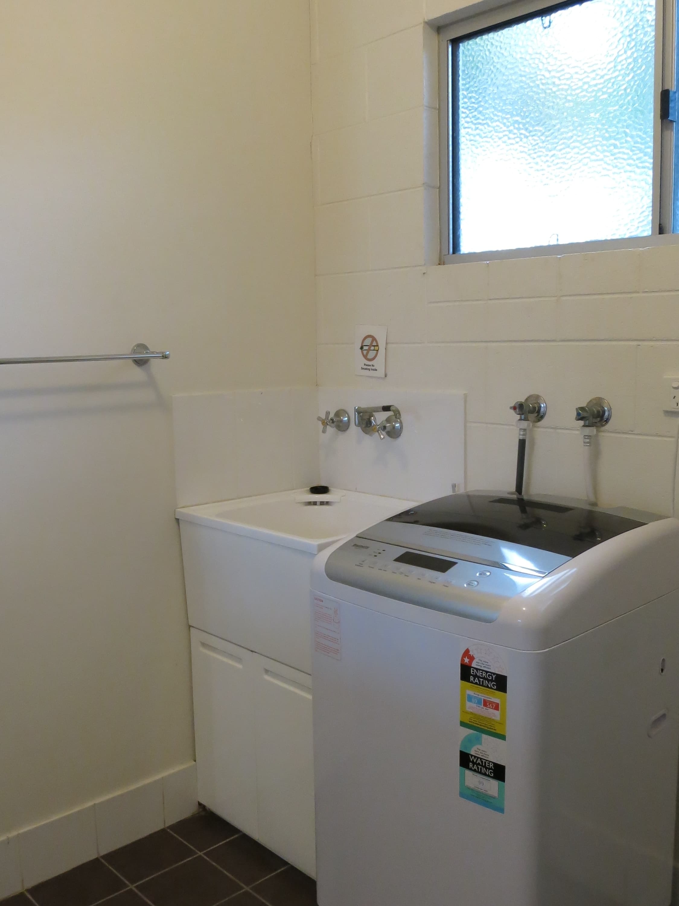 Unit 4, 13 Toohey St, Cardwell QLD 4849, Cardwell - Thumbnail 8