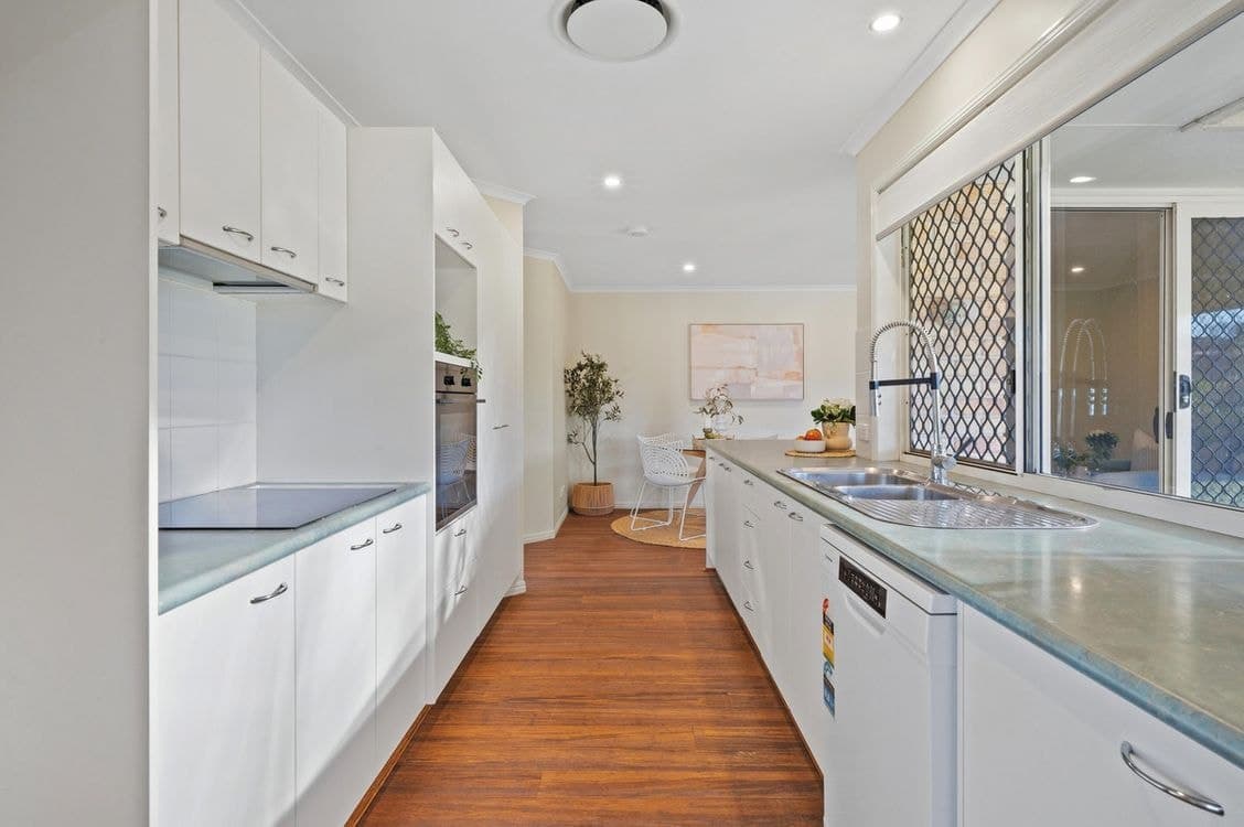6 Paradise Court, Eatons Hill, QLD 4037, Eatons Hill - Thumbnail 6