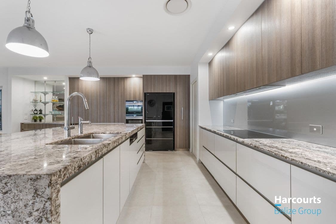 67 Marina Parade, JACOBS WELL, QLD 4208, Jacobs Well - Thumbnail 8