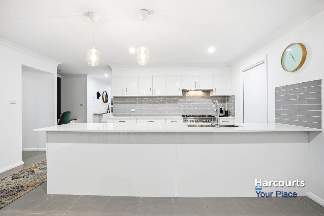 16 Private Circuit, JORDAN SPRINGS, NSW 2747, Jordan Springs - Thumbnail 2