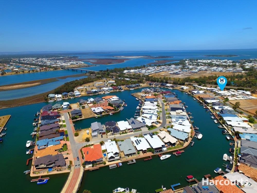 76 Leisure Way, HALLS HEAD, WA 6210, Halls Head - Thumbnail 2