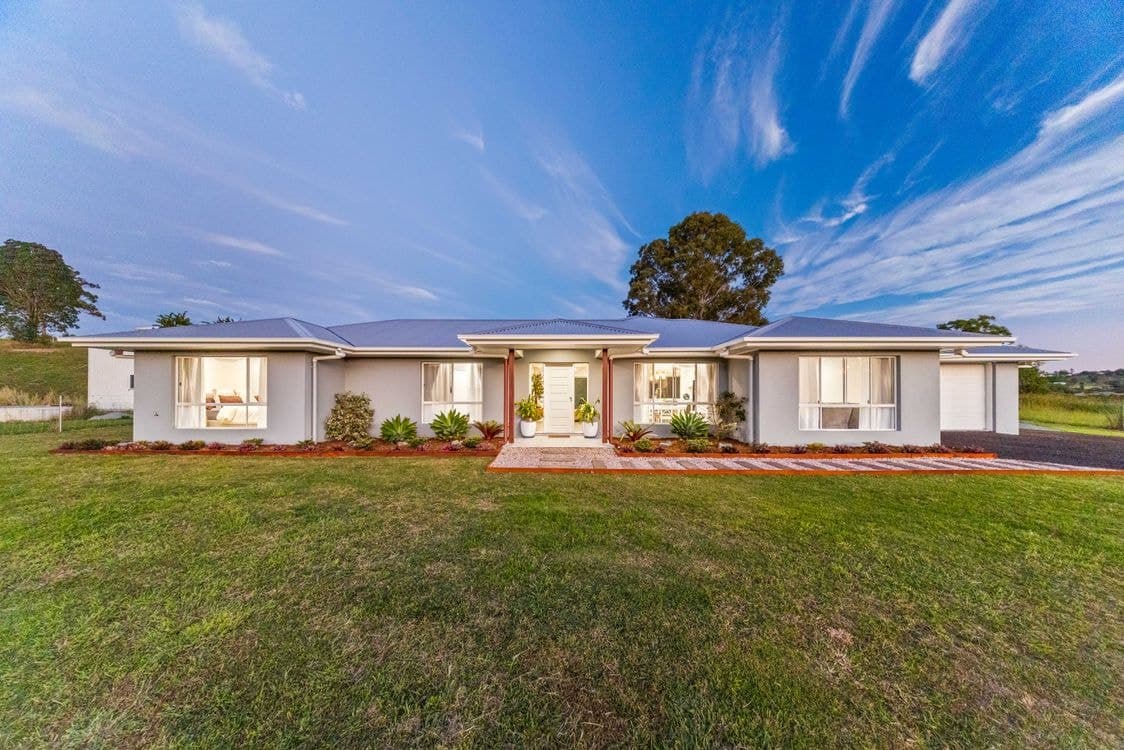 88 Overlander Avenue, CHATSWORTH, QLD 4570, Chatsworth - Thumbnail 2