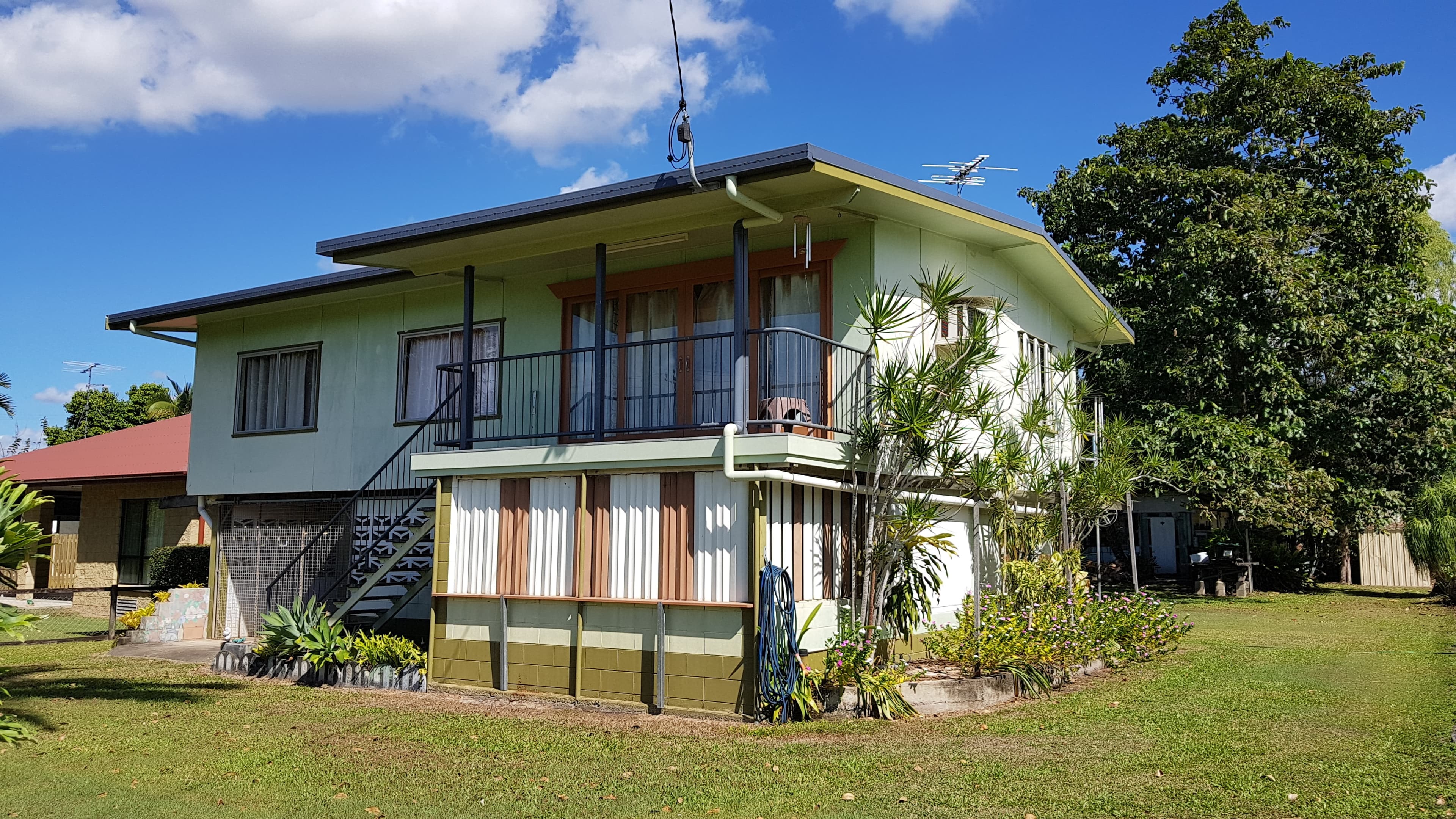 81 Roma St, Cardwell QLD 4849, Cardwell - Thumbnail 3