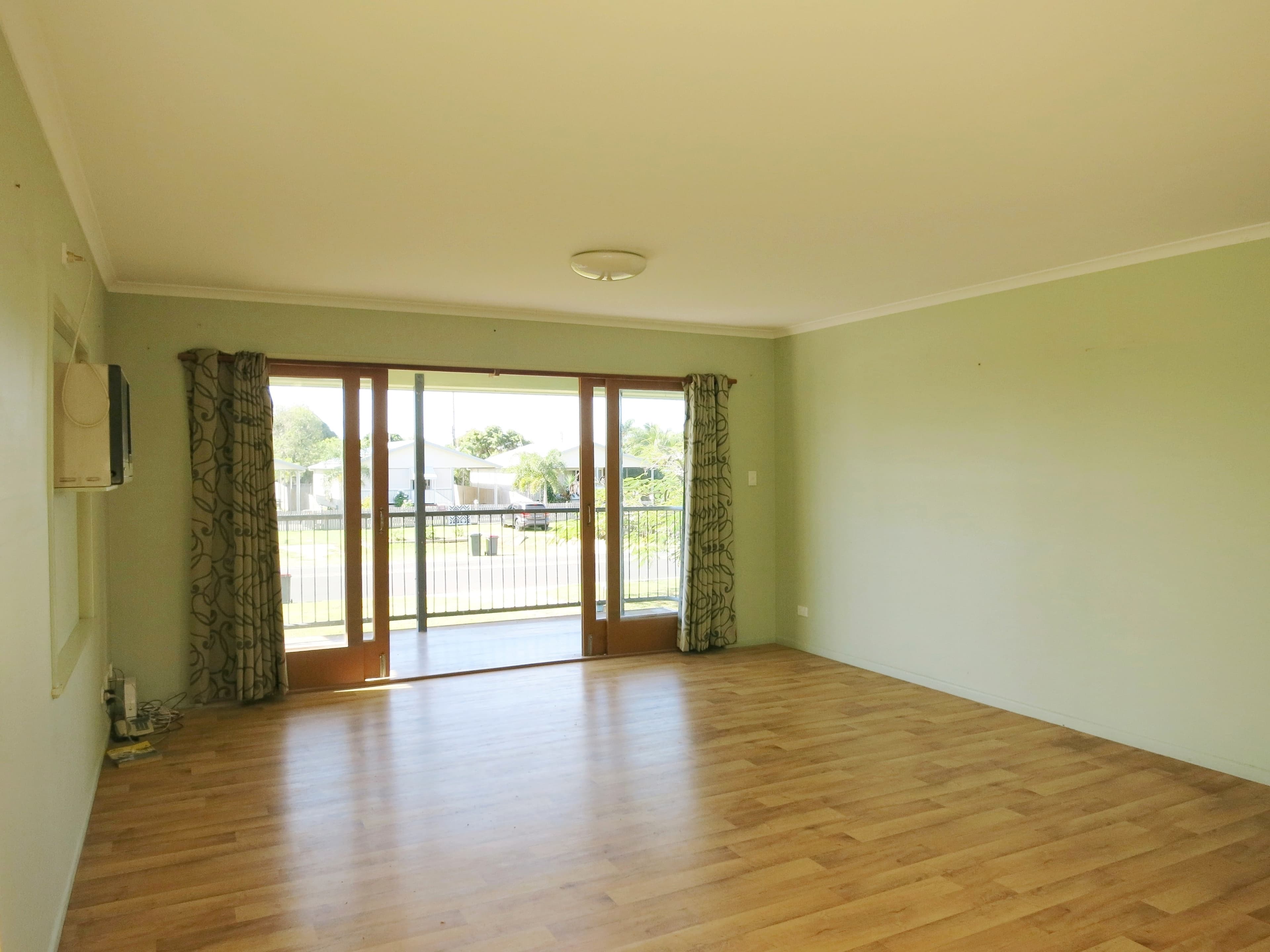 81 Roma St, Cardwell QLD 4849, Cardwell - Thumbnail 6