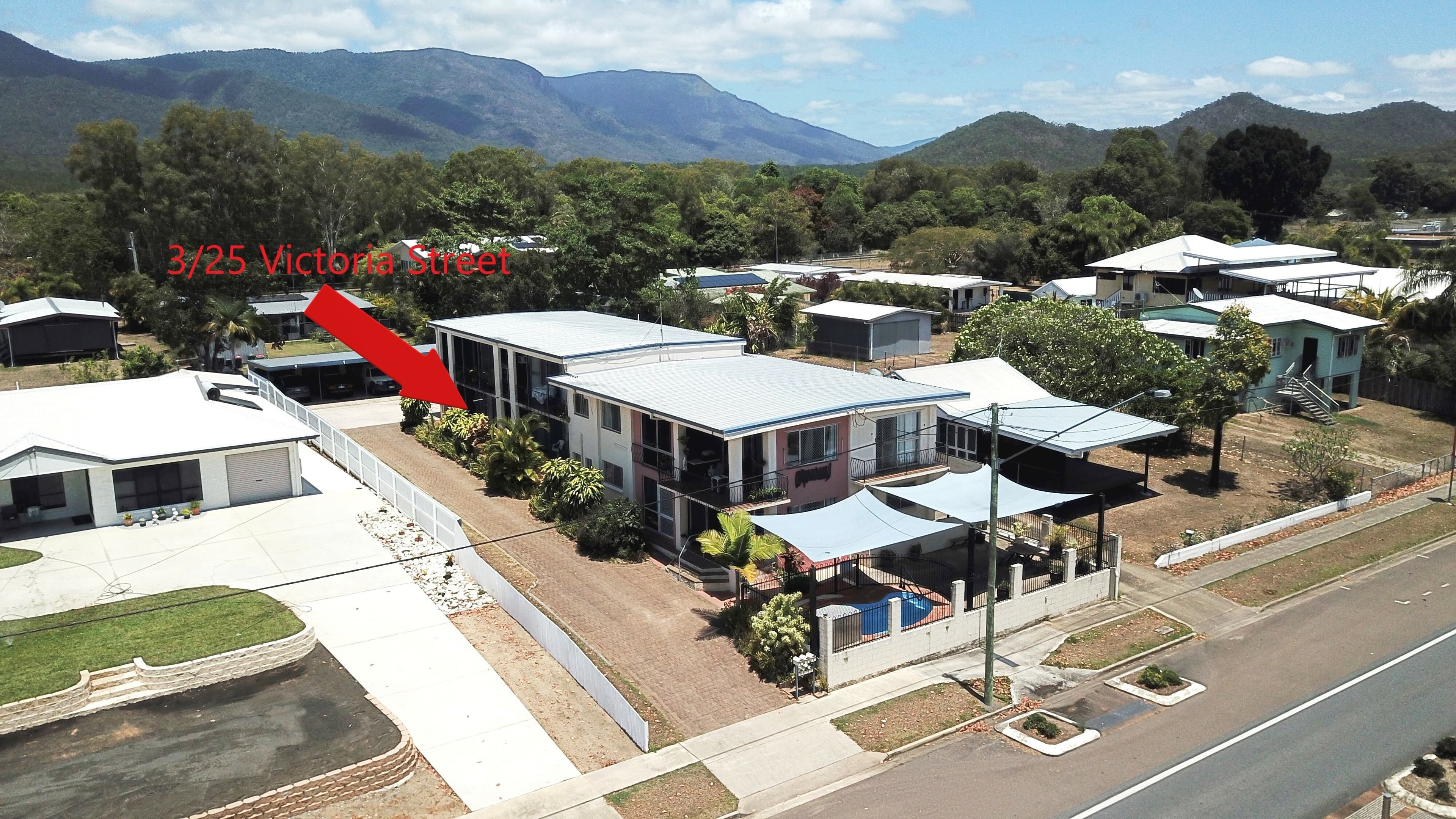 Unit 3, 25 Victoria St, Cardwell QLD 4849, Cardwell - Thumbnail 2