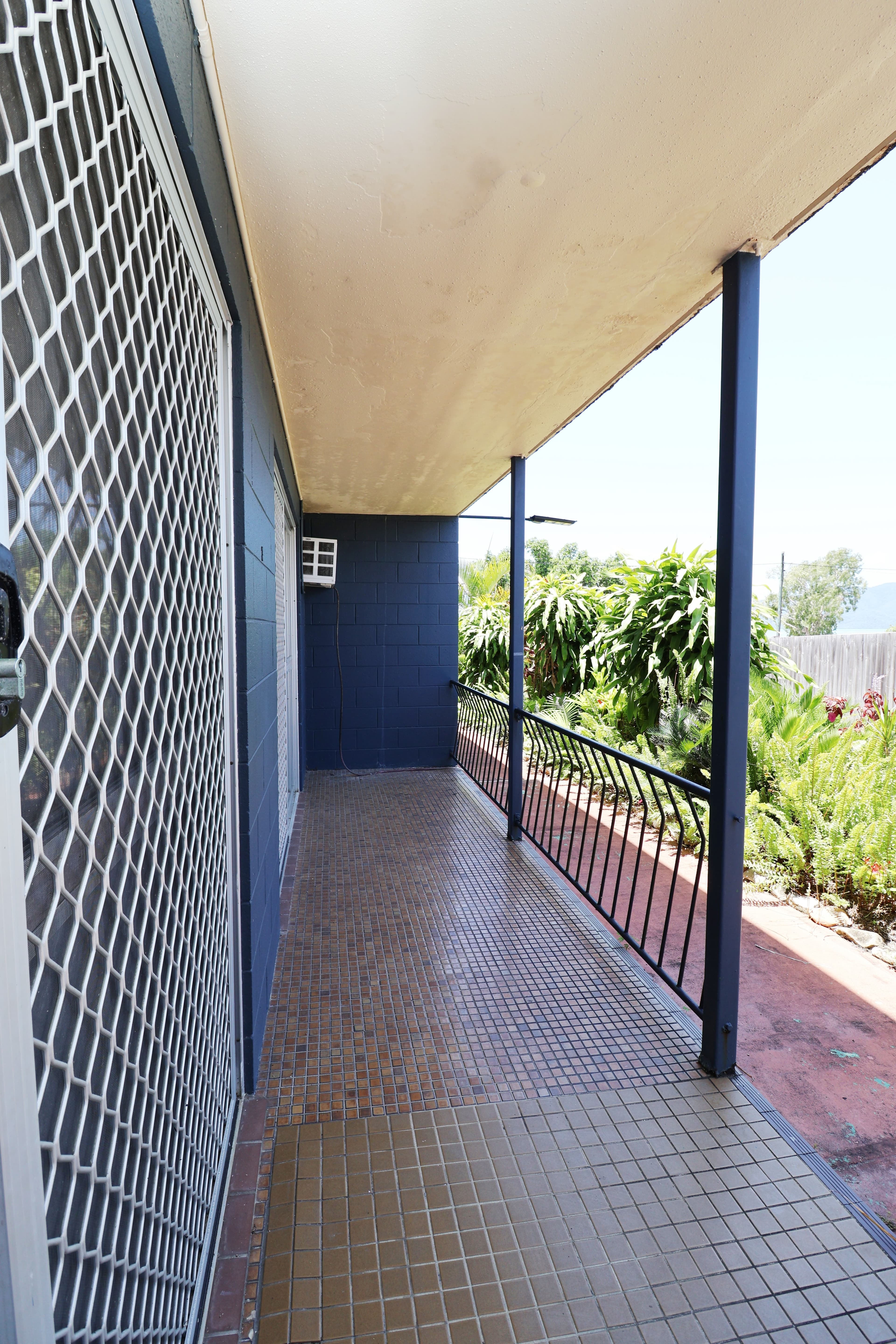 Unit 3, 25 Victoria St, Cardwell QLD 4849, Cardwell - Thumbnail 4