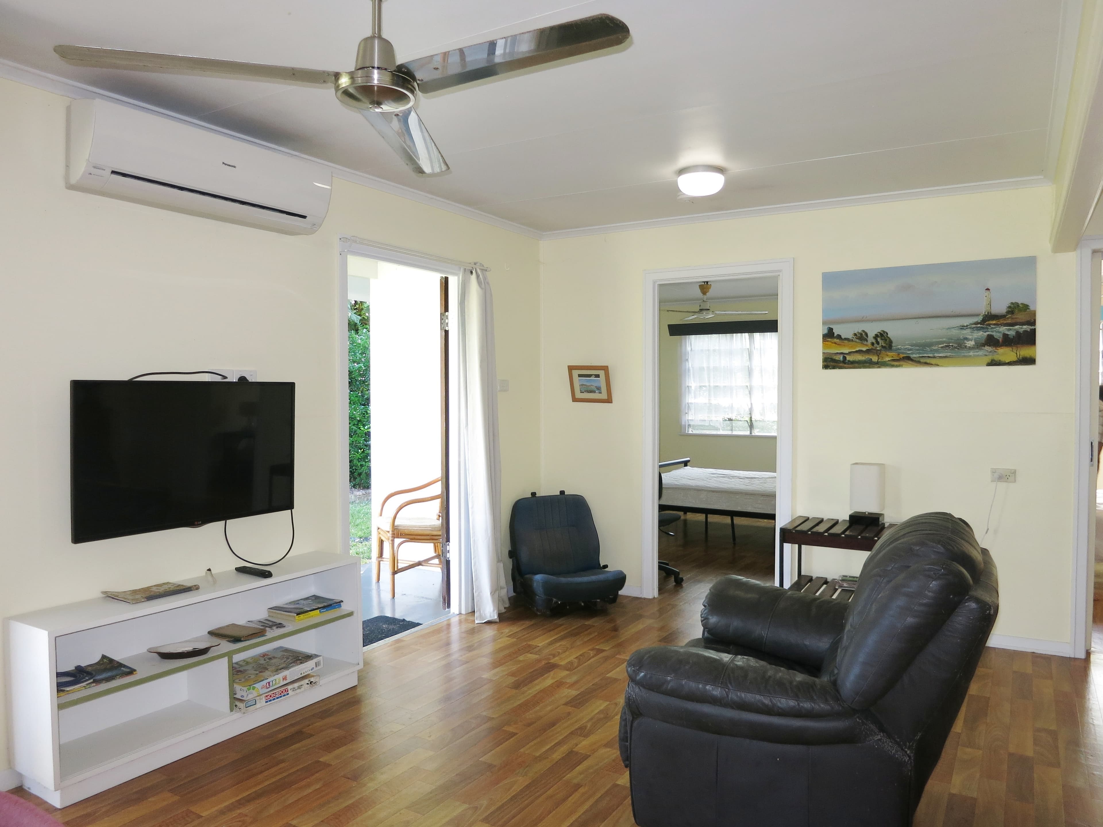 15 Landsdown St, Cardwell QLD 4849, Cardwell - Thumbnail 4