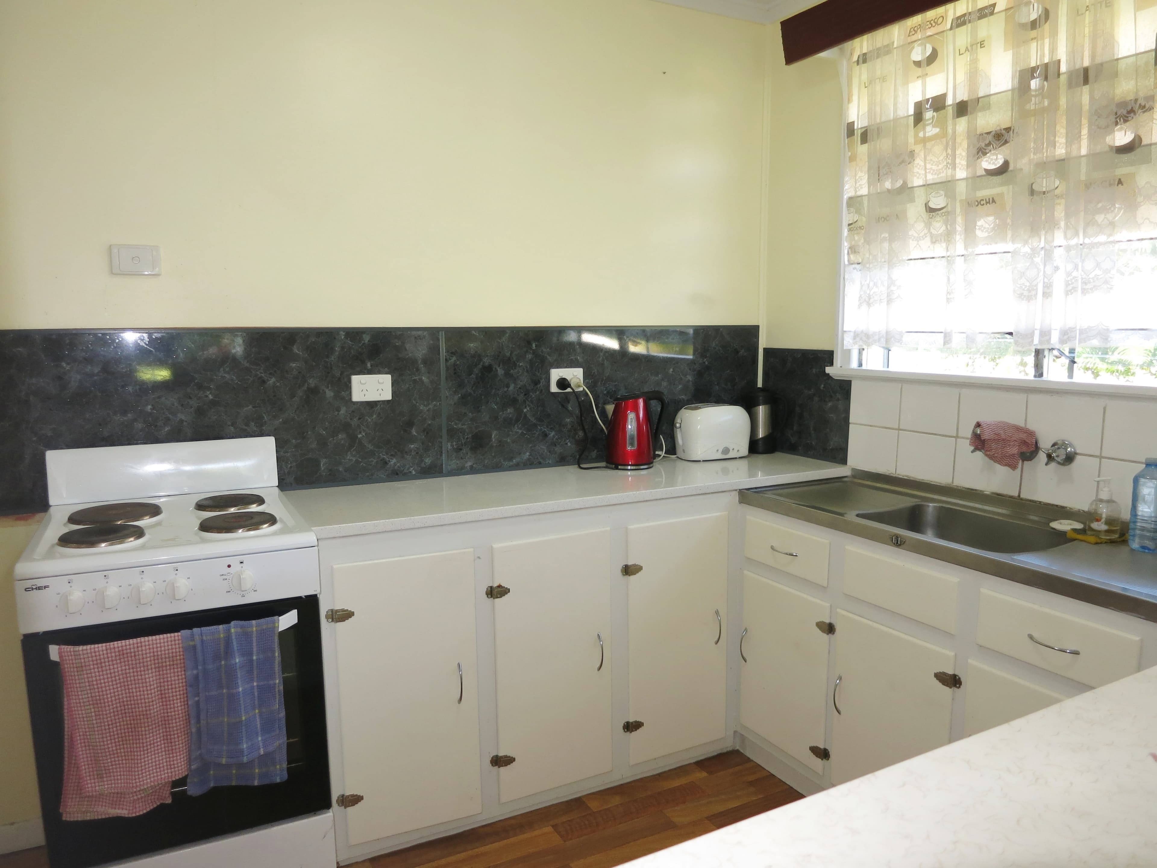 15 Landsdown St, Cardwell QLD 4849, Cardwell - Thumbnail 6