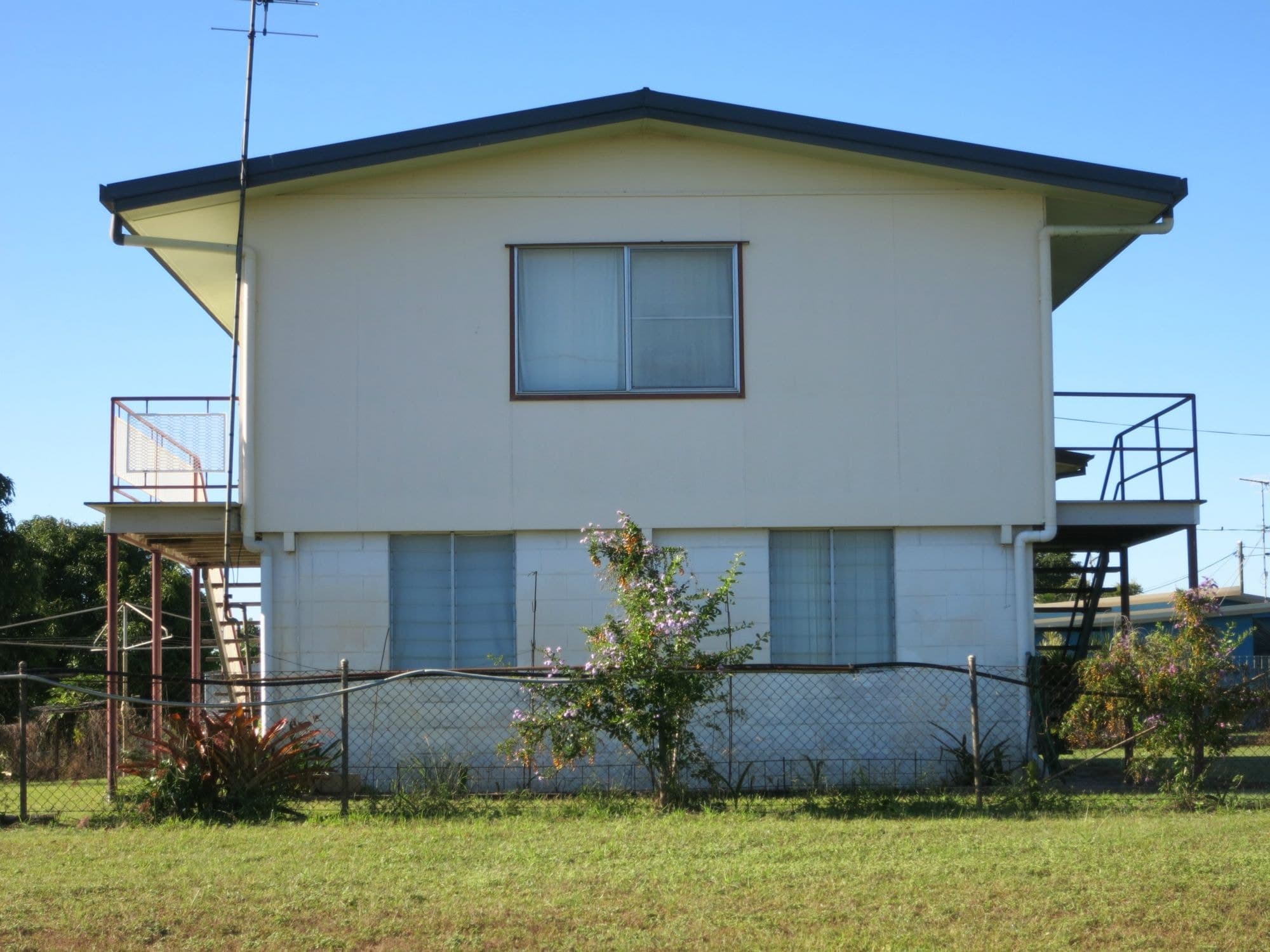 160 Bowen Street, Cardwell QLD 4849, Cardwell - Thumbnail 4