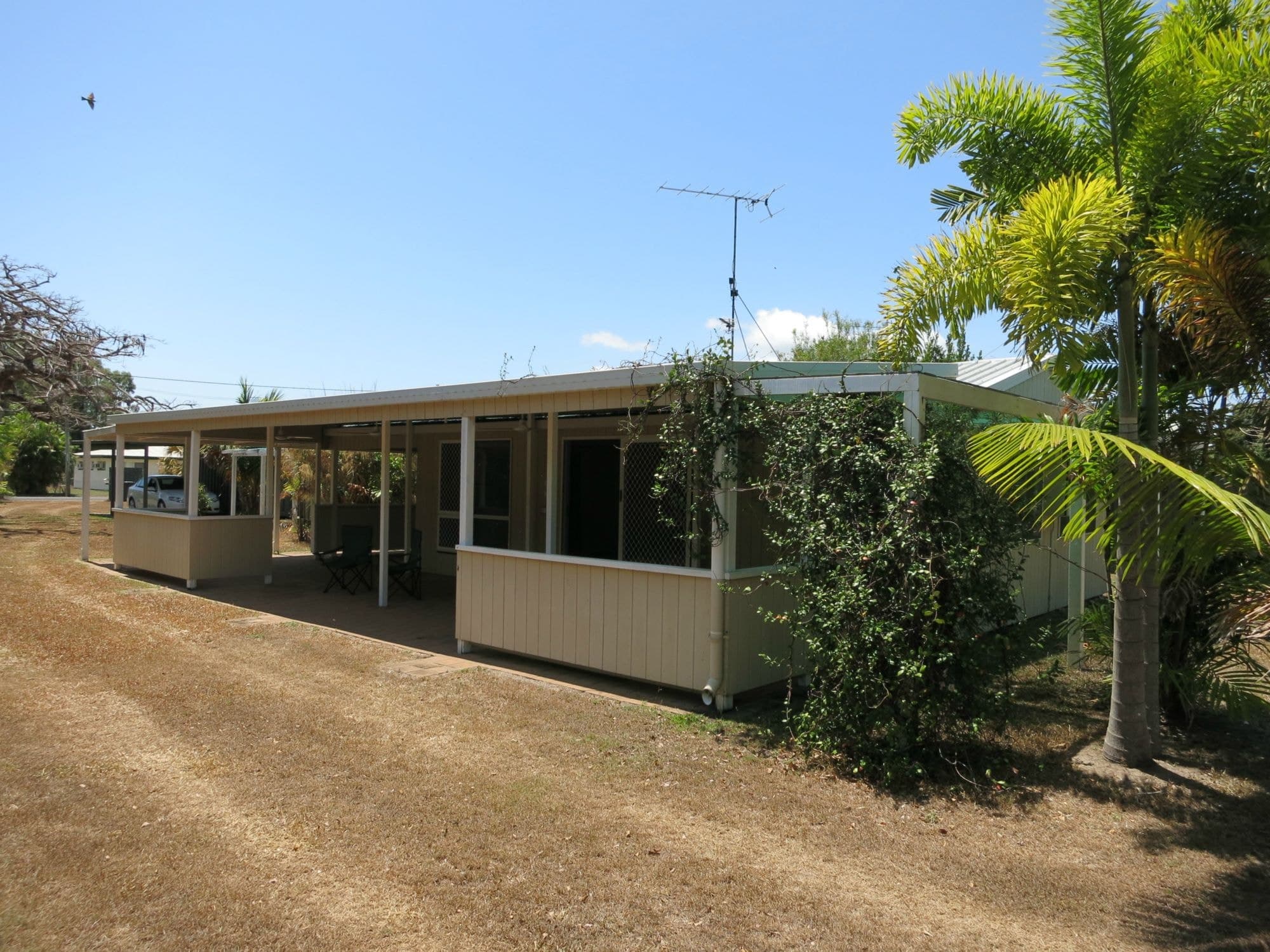 29 Panos Street, Cardwell QLD 4849, Cardwell - Thumbnail 2
