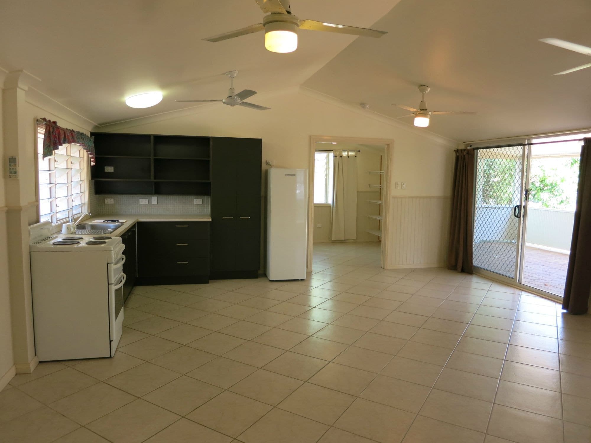 29 Panos Street, Cardwell QLD 4849, Cardwell - Thumbnail 5