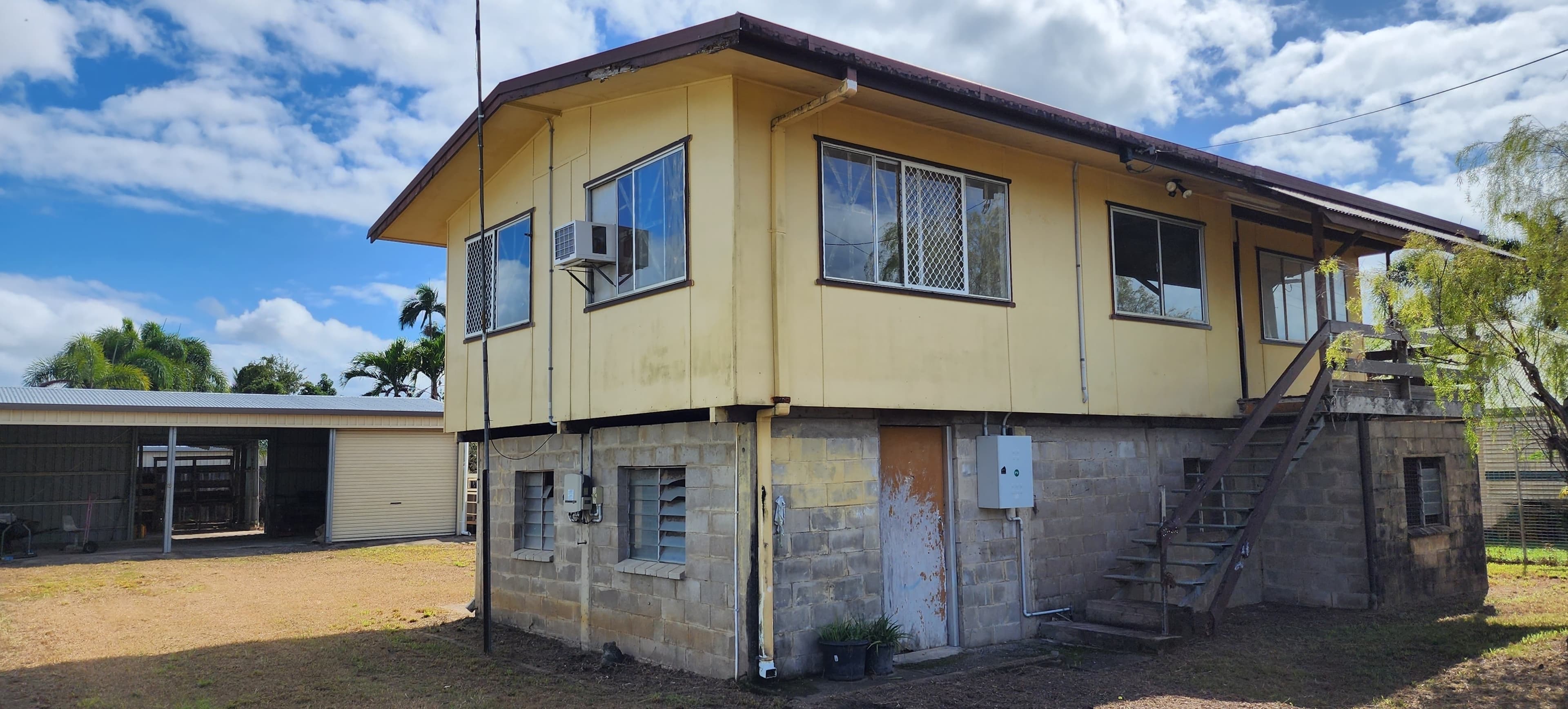 8 Toohey St, Cardwell QLD 4849, Cardwell - Thumbnail 2