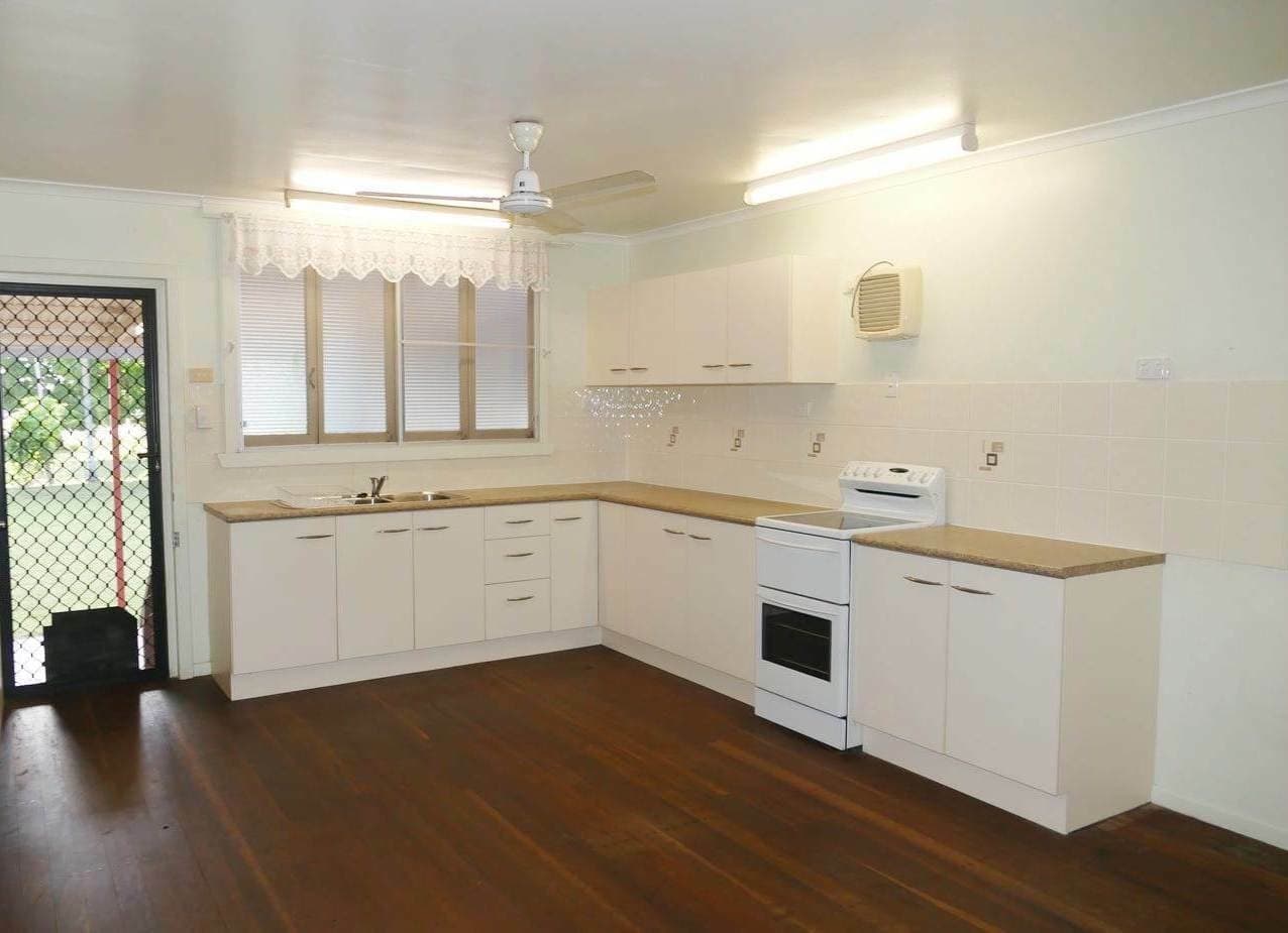 108 Bowen St, Cardwell QLD 4849, Cardwell - Thumbnail 3