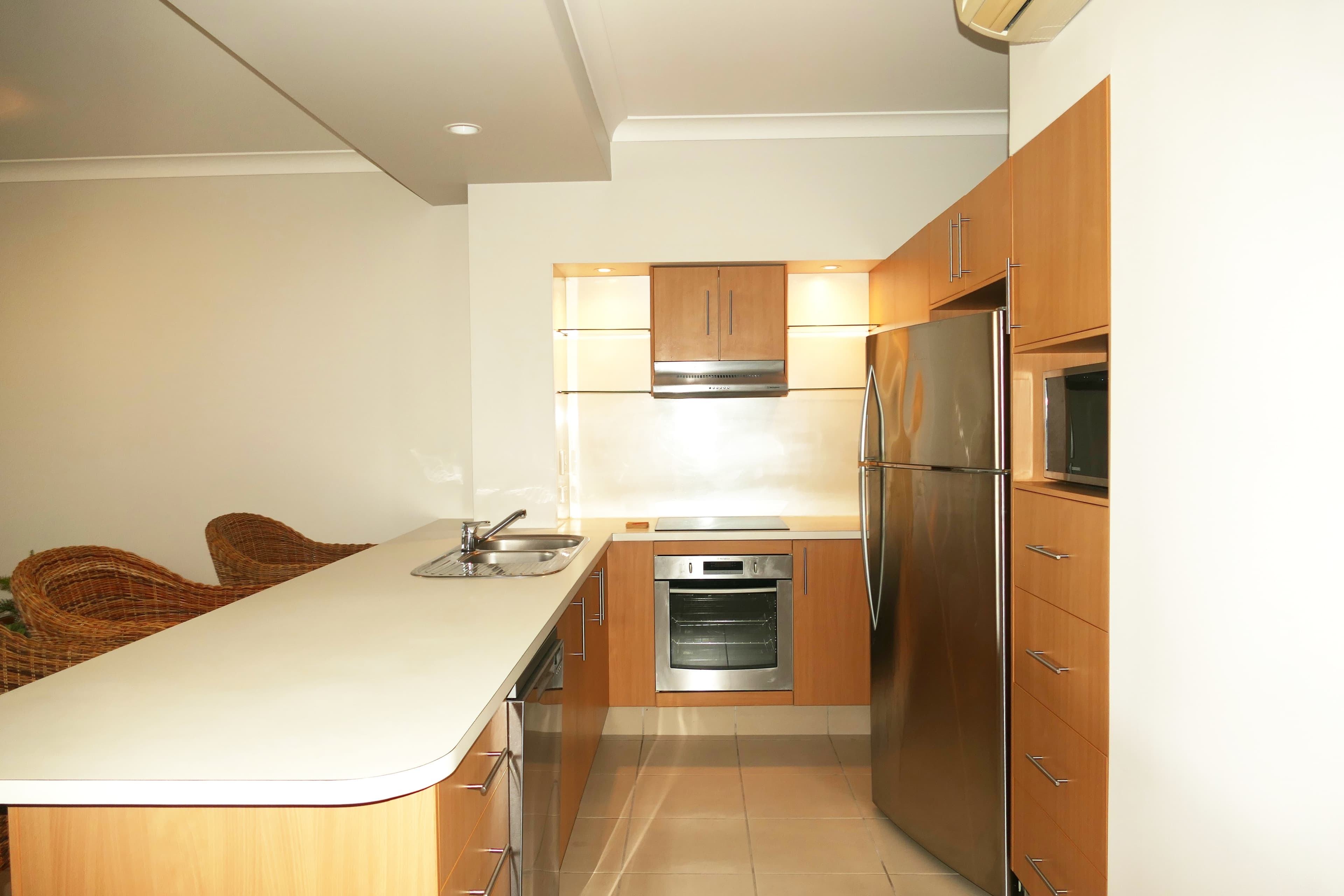 Unit 4, 20-24 Poinciana Bvd, Cardwell QLD 4849, Cardwell - Thumbnail 7