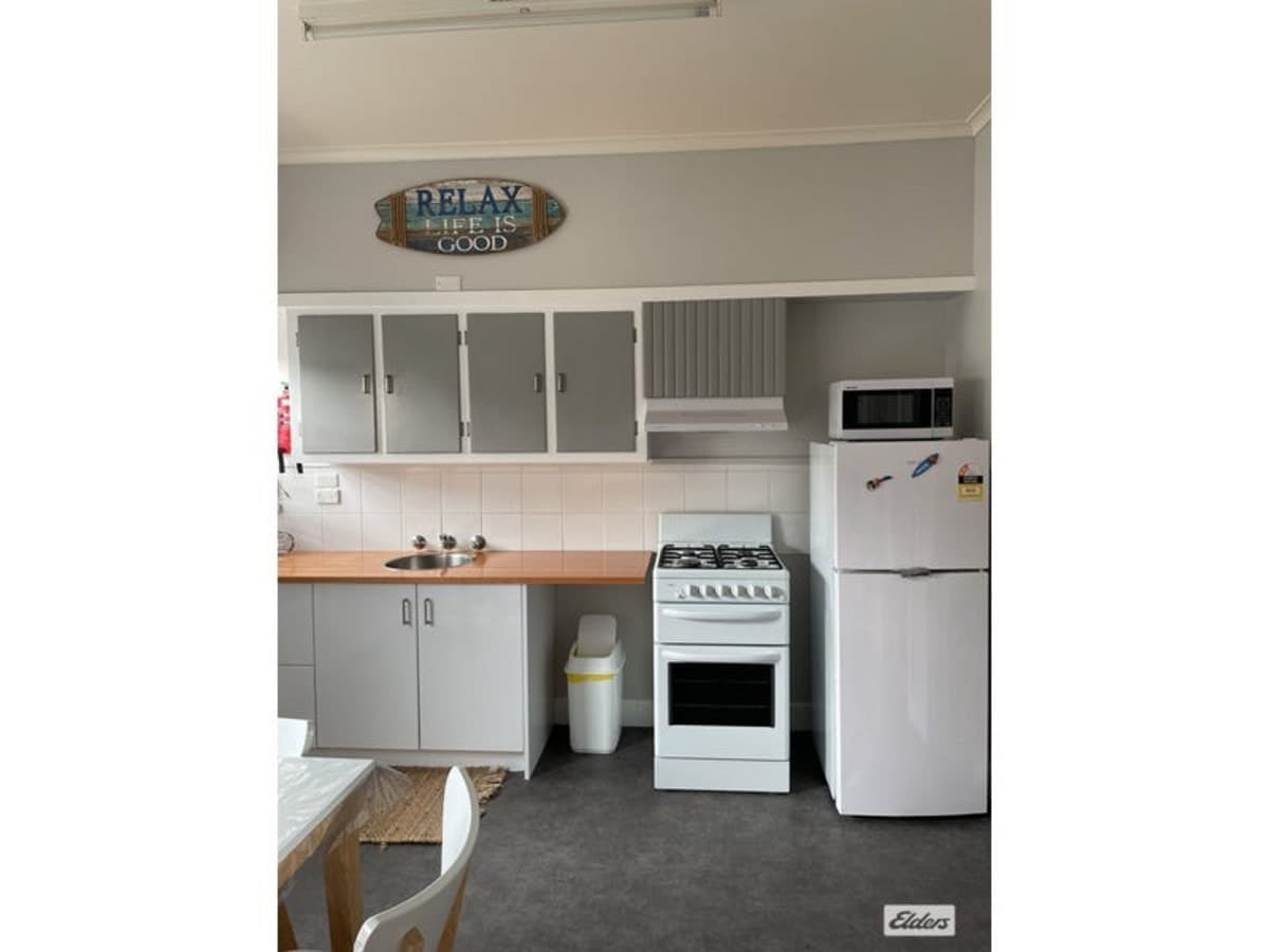4 / 9-11 Orme Street, LAKES ENTRANCE VIC 3909, Lakes Entrance - Thumbnail 5