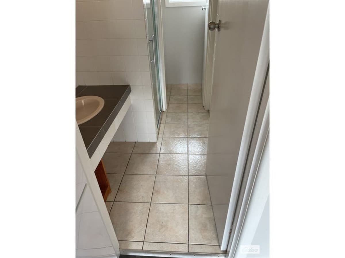 4 / 9-11 Orme Street, LAKES ENTRANCE VIC 3909, Lakes Entrance - Thumbnail 6
