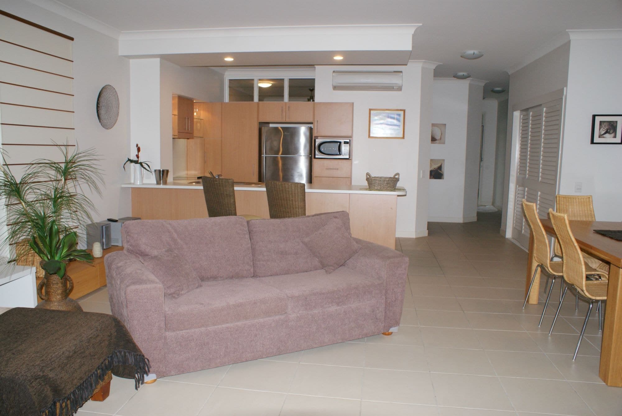 20 Poinciana Boulevard, Cardwell - Thumbnail 2