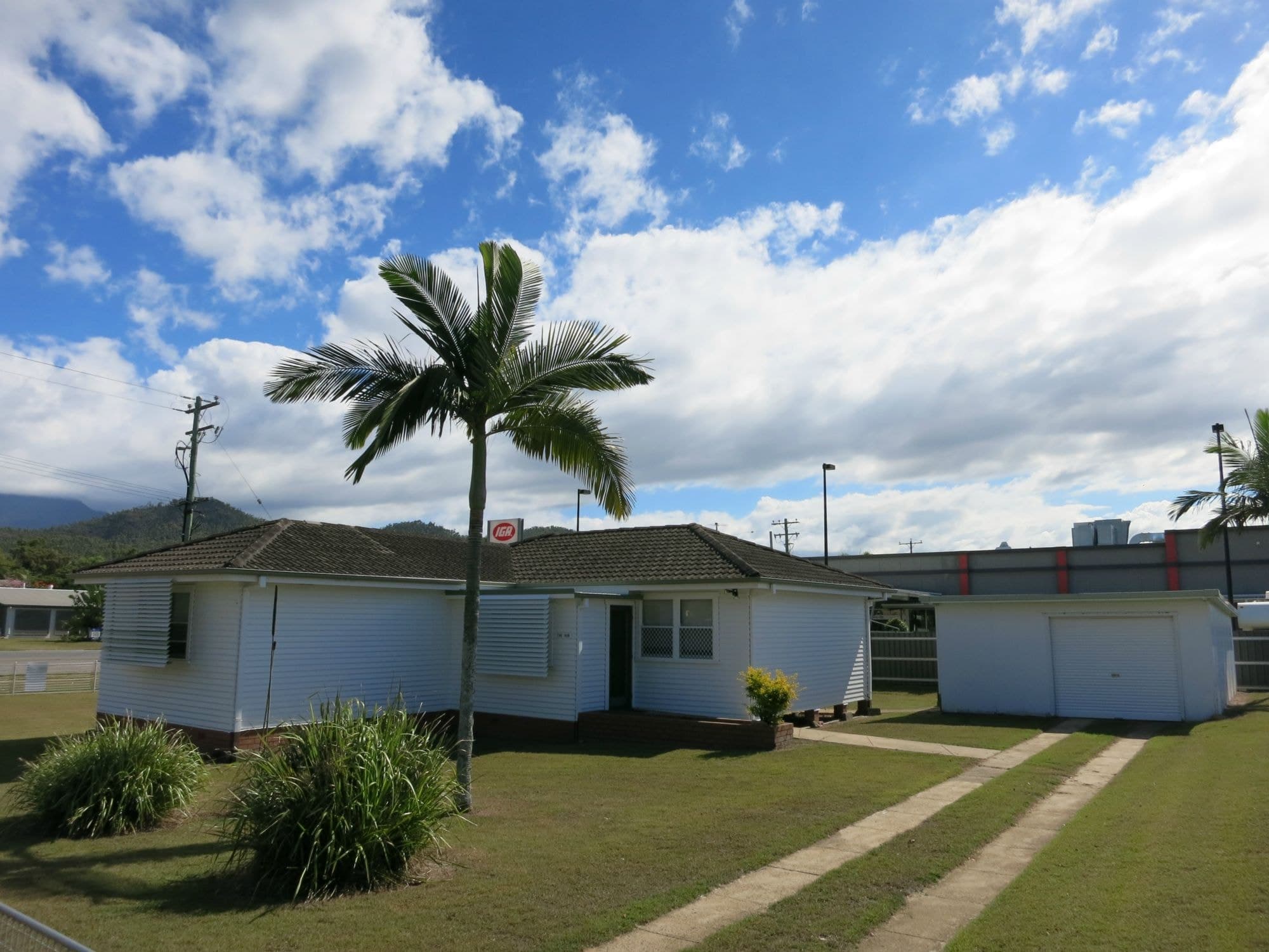 194 Victoria Street, Cardwell QLD 4849, Cardwell - Image 1