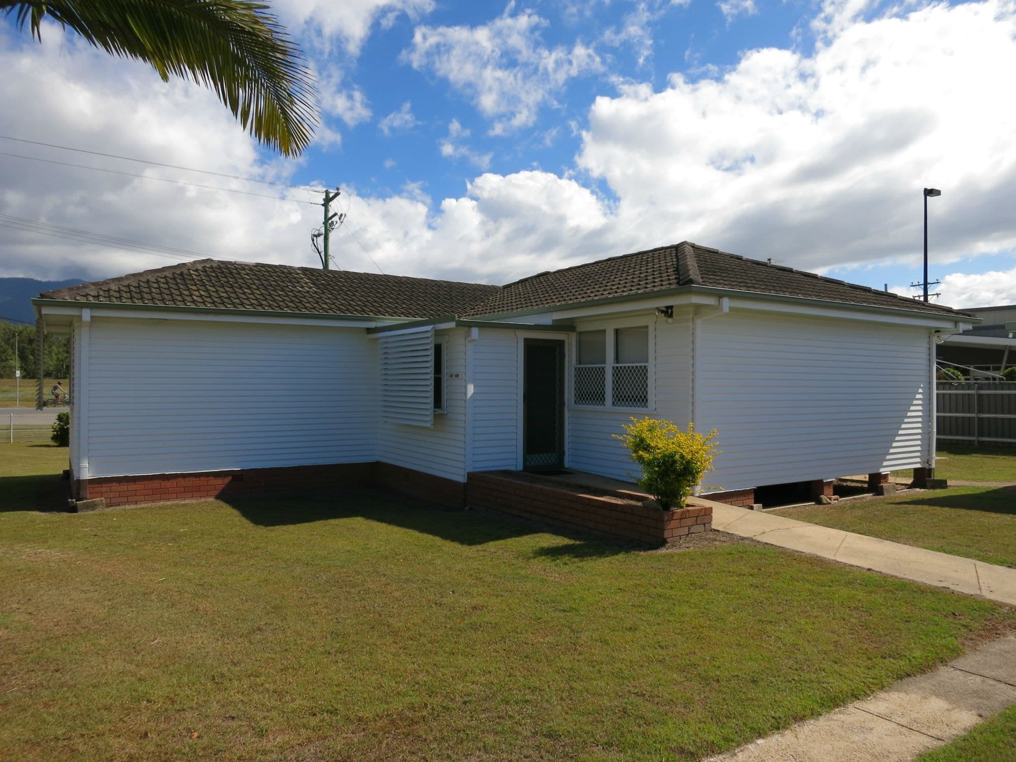 194 Victoria Street, Cardwell QLD 4849, Cardwell - Thumbnail 5
