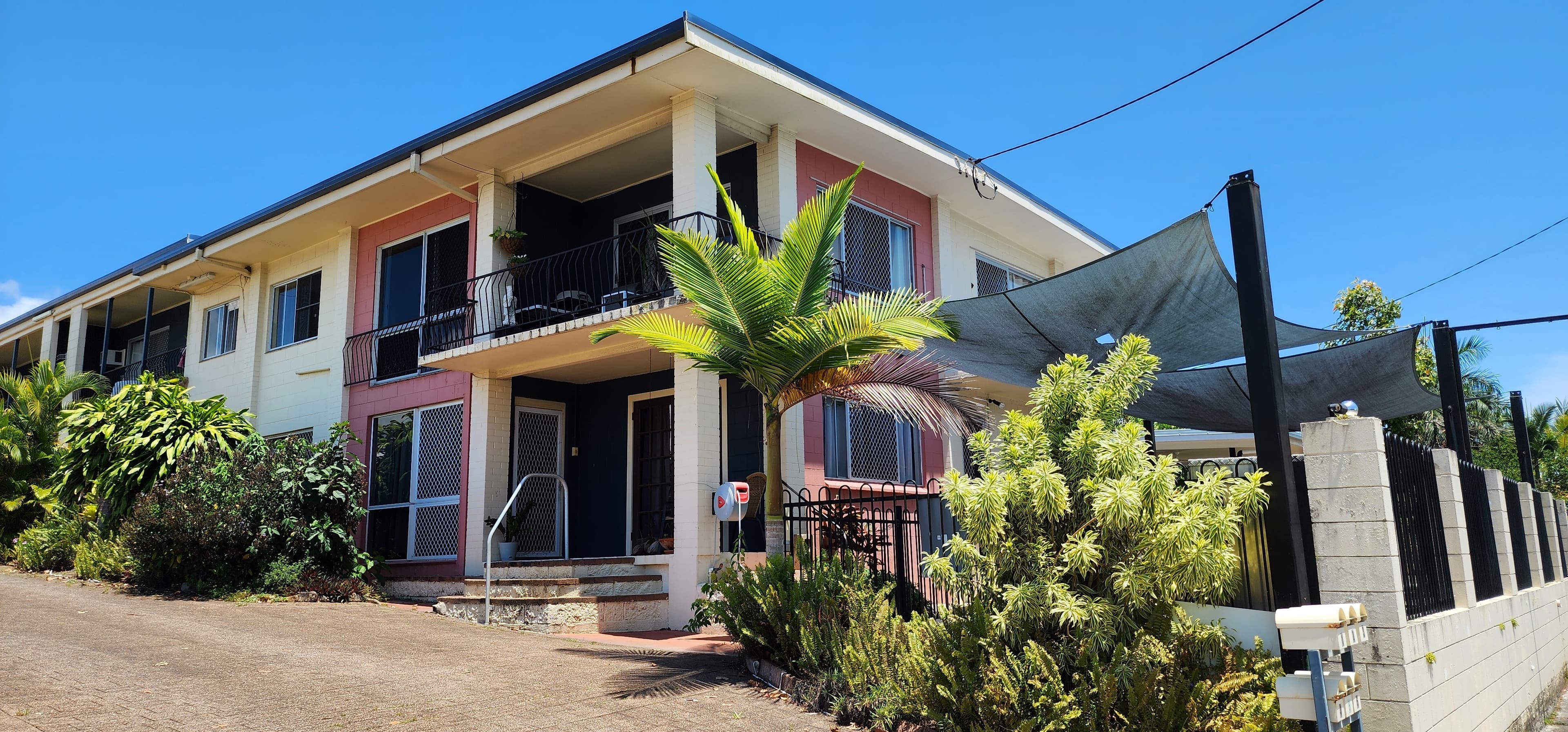 Unit 4, 25 Victoria St, Cardwell QLD 4849, Cardwell - Thumbnail 4