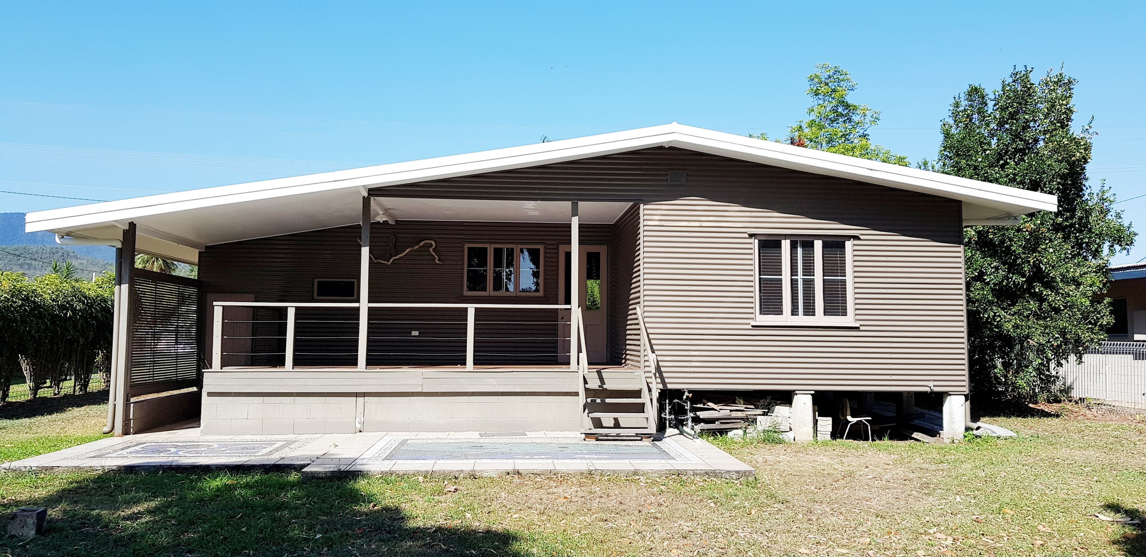 14 Jamieson St, Cardwell QLD 4849, Cardwell - Thumbnail 2