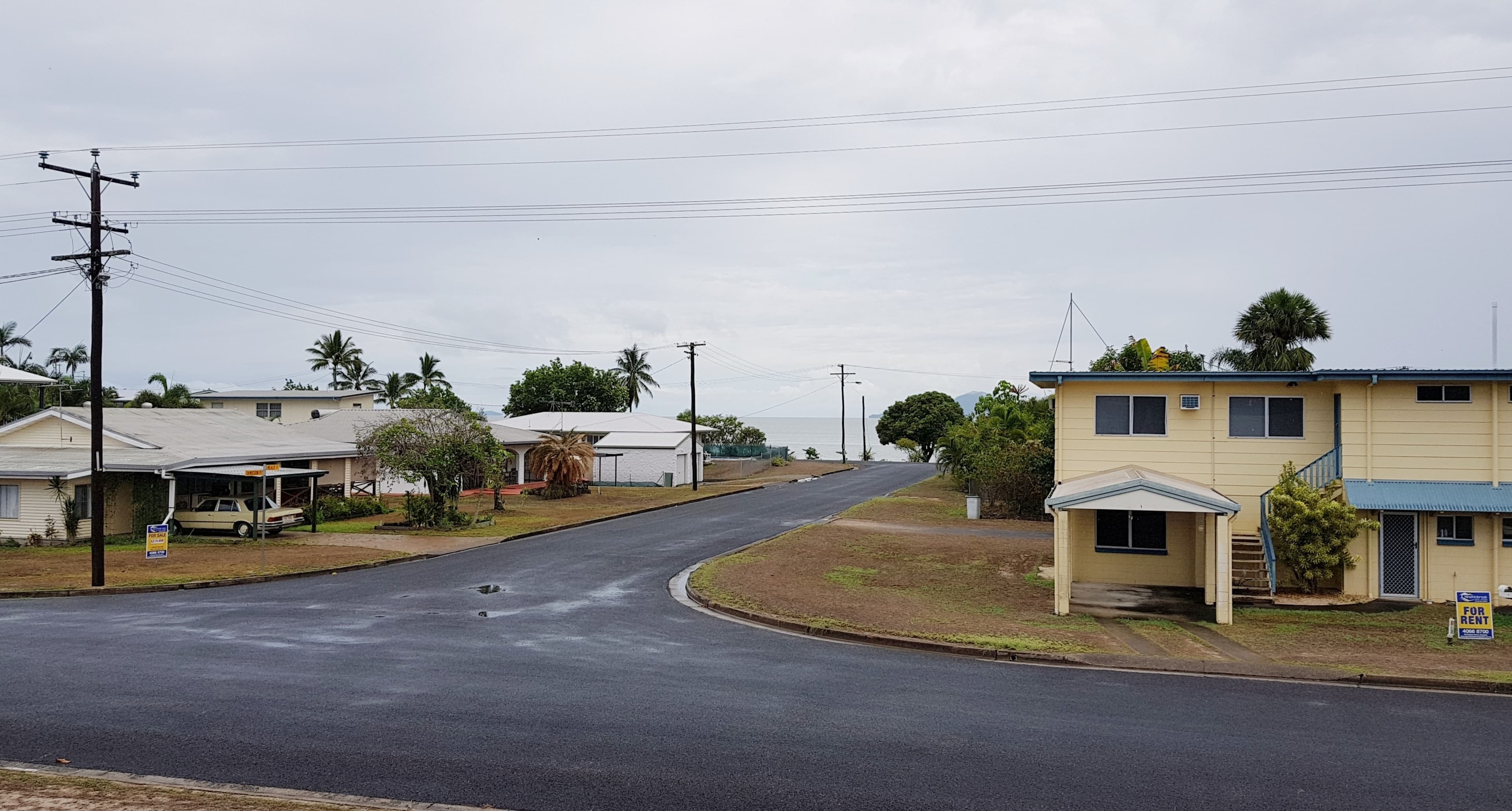 19 Jamieson St, Cardwell QLD 4849, Cardwell - Thumbnail 3
