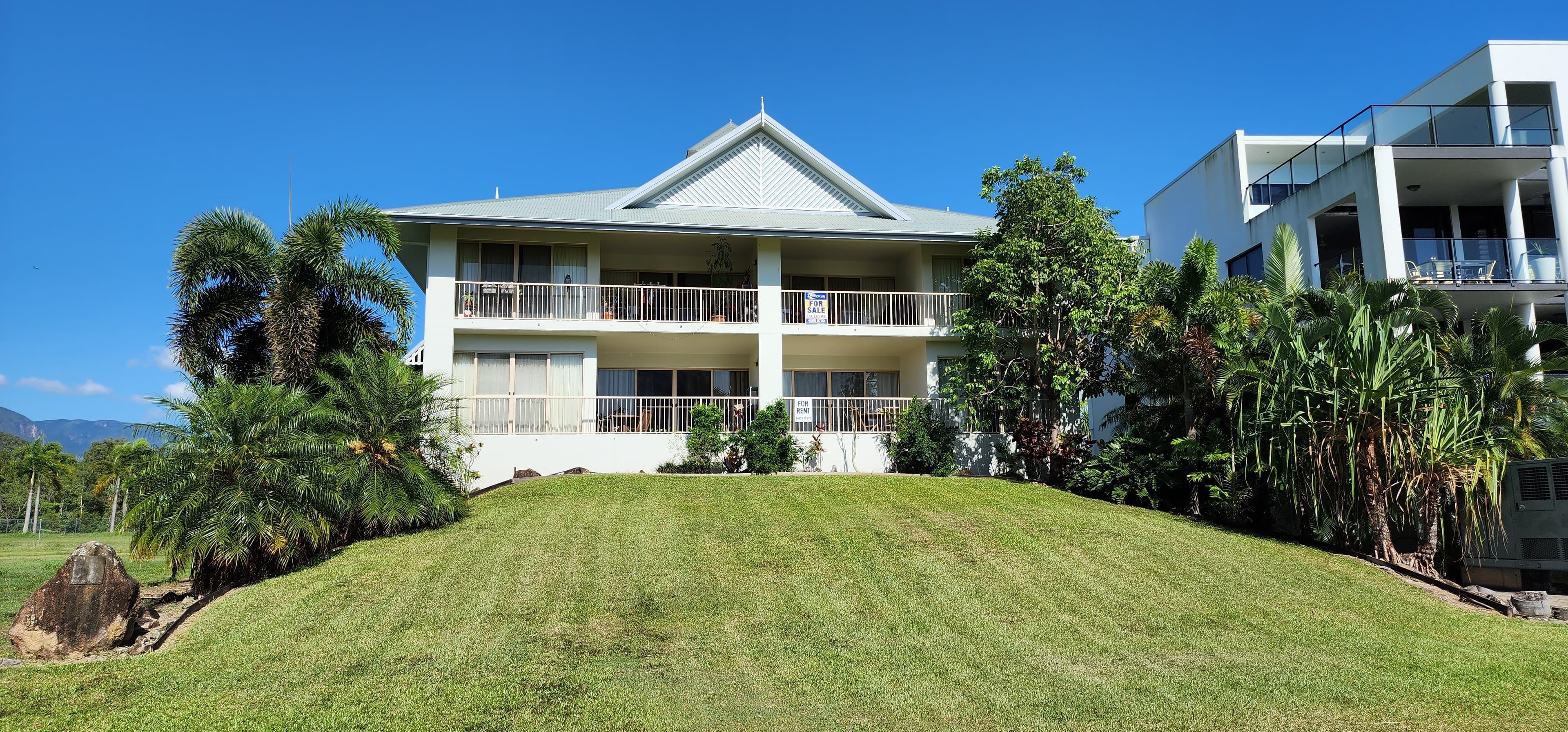 Unit 1, 16 Poinciana Bvd, Cardwell QLD 4849, Cardwell - Thumbnail 2