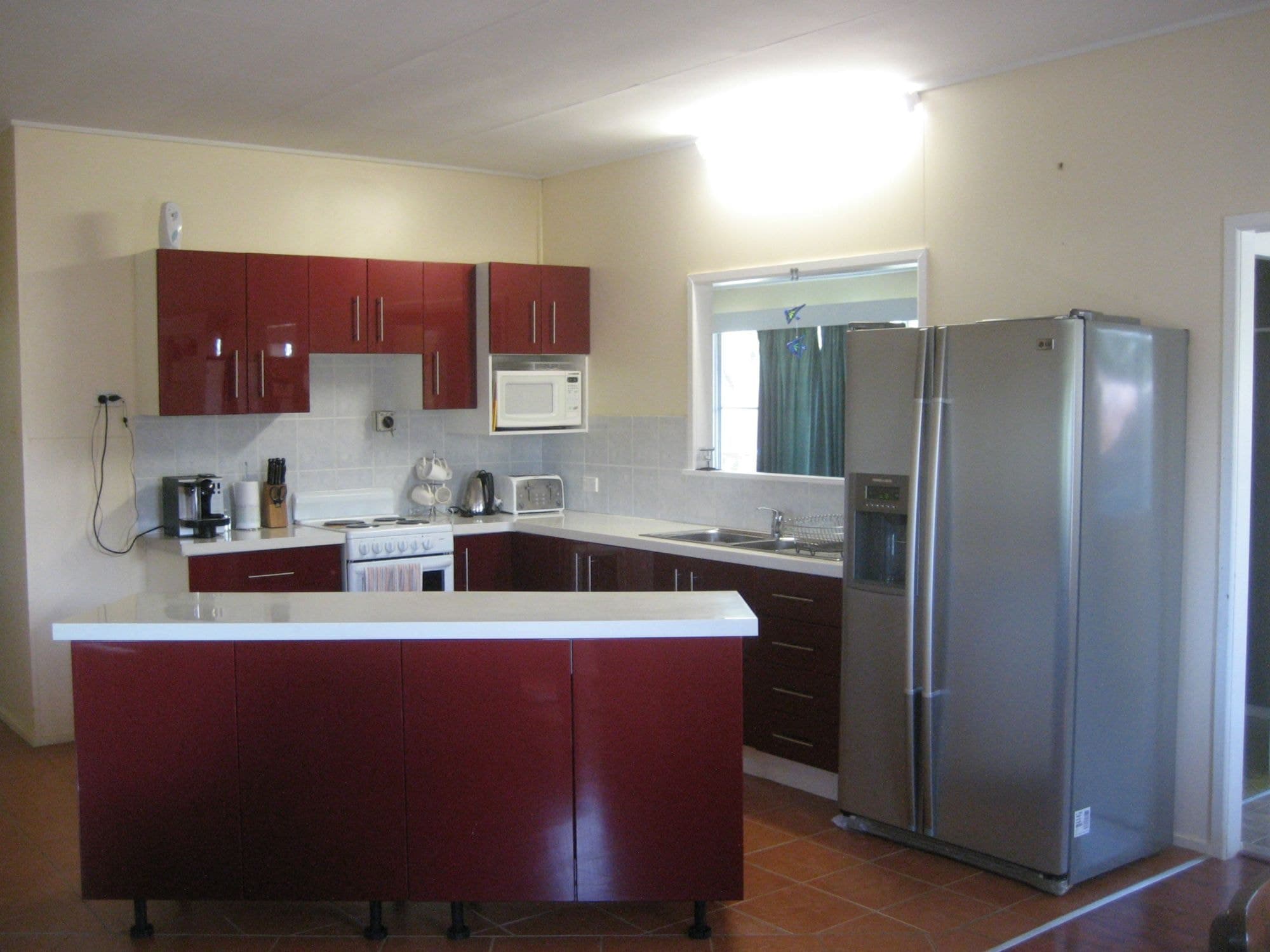 10 Toohey Street, Cardwell QLD 4849, Cardwell - Thumbnail 2