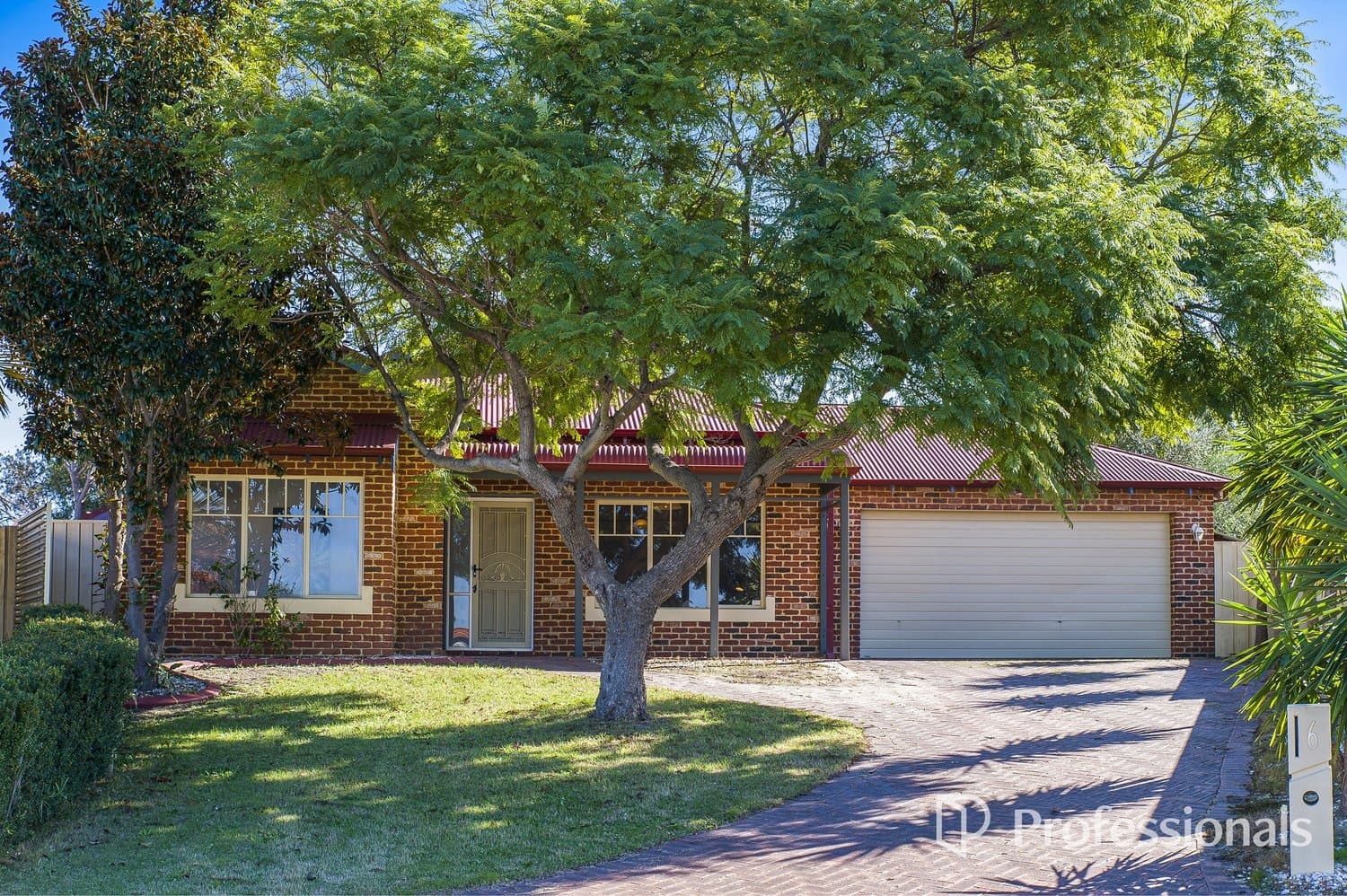 6 Dunn Court Landsdale 6065, Landsdale - Image 1