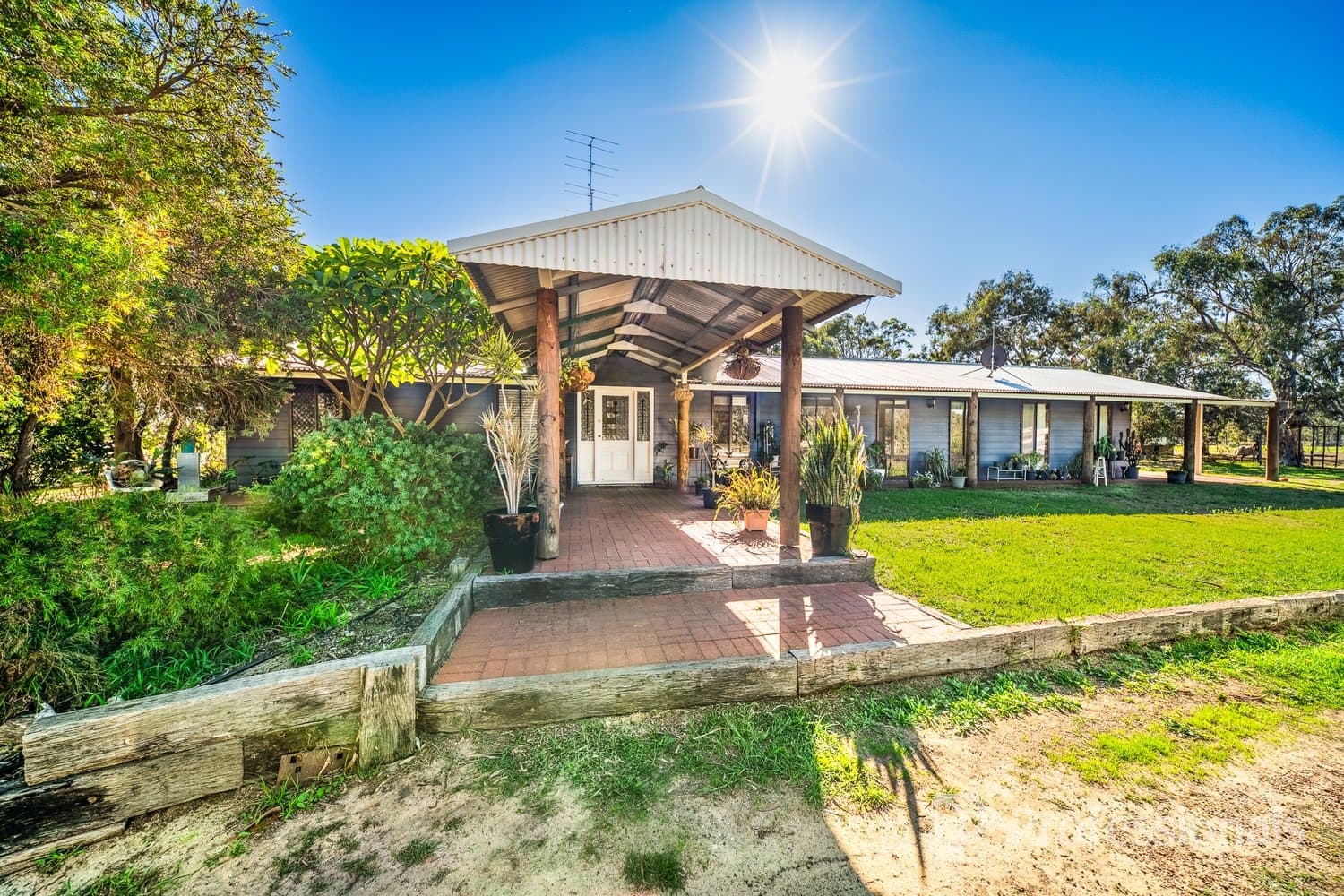 33 George Road Waroona 6215, Waroona - Image 1