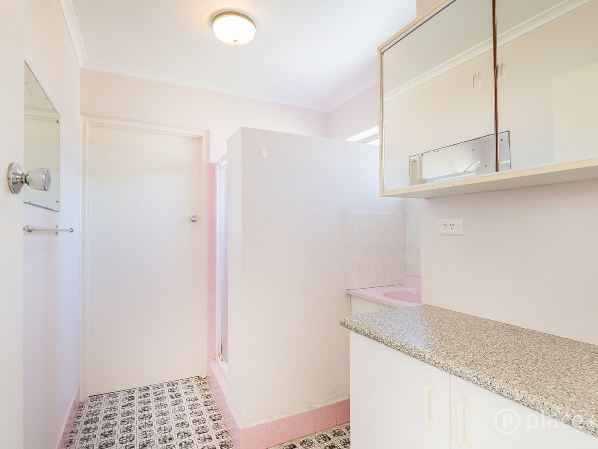 13 Kent Street, Hamilton - Thumbnail 8