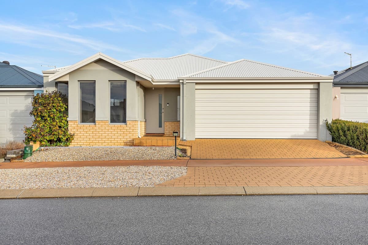 33 Birch Road, AUBIN GROVE, Aubin Grove - Image 1