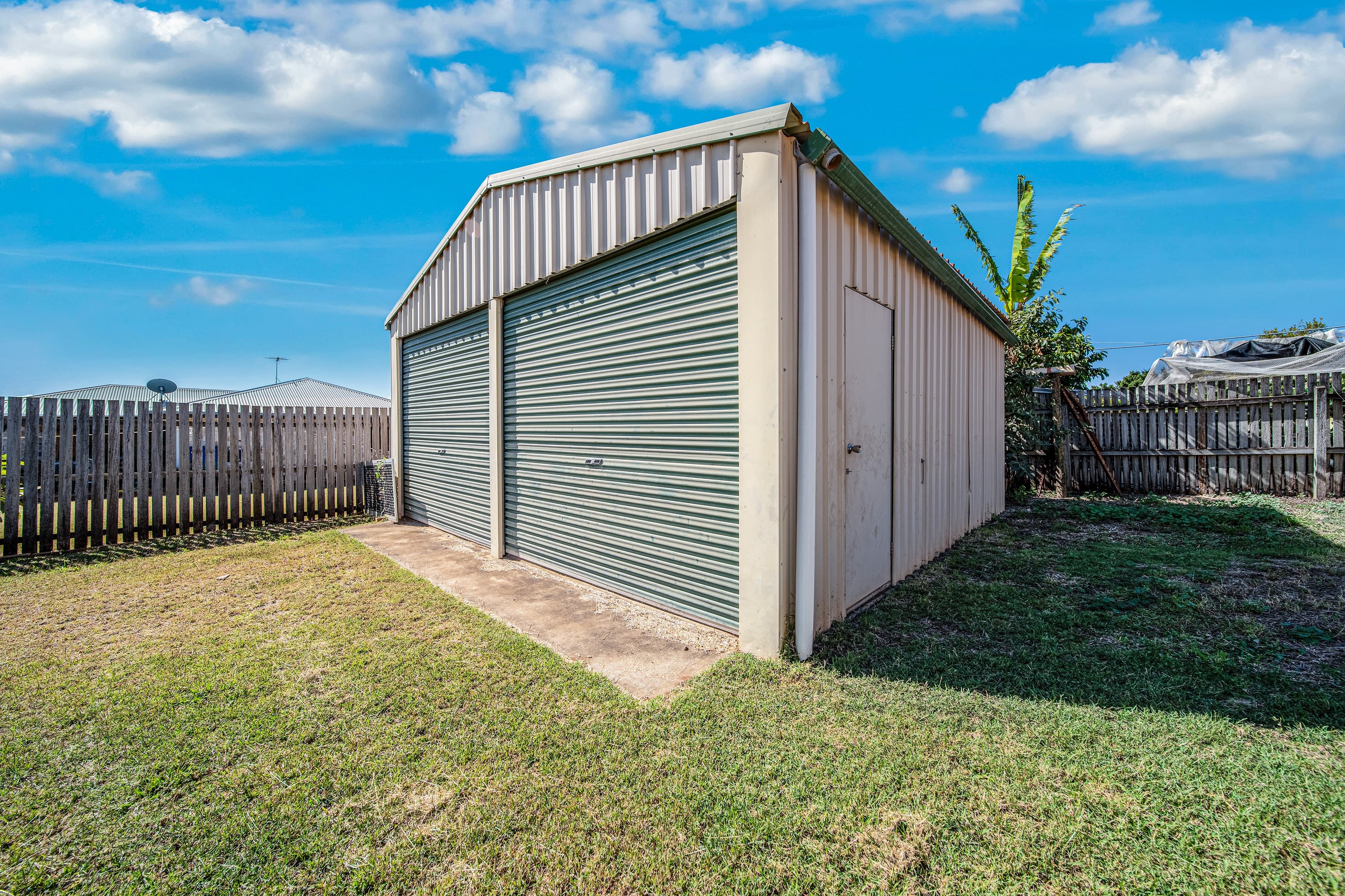 12 Jeppesen Drive, EMERALD QLD 4720, Emerald - Thumbnail 4